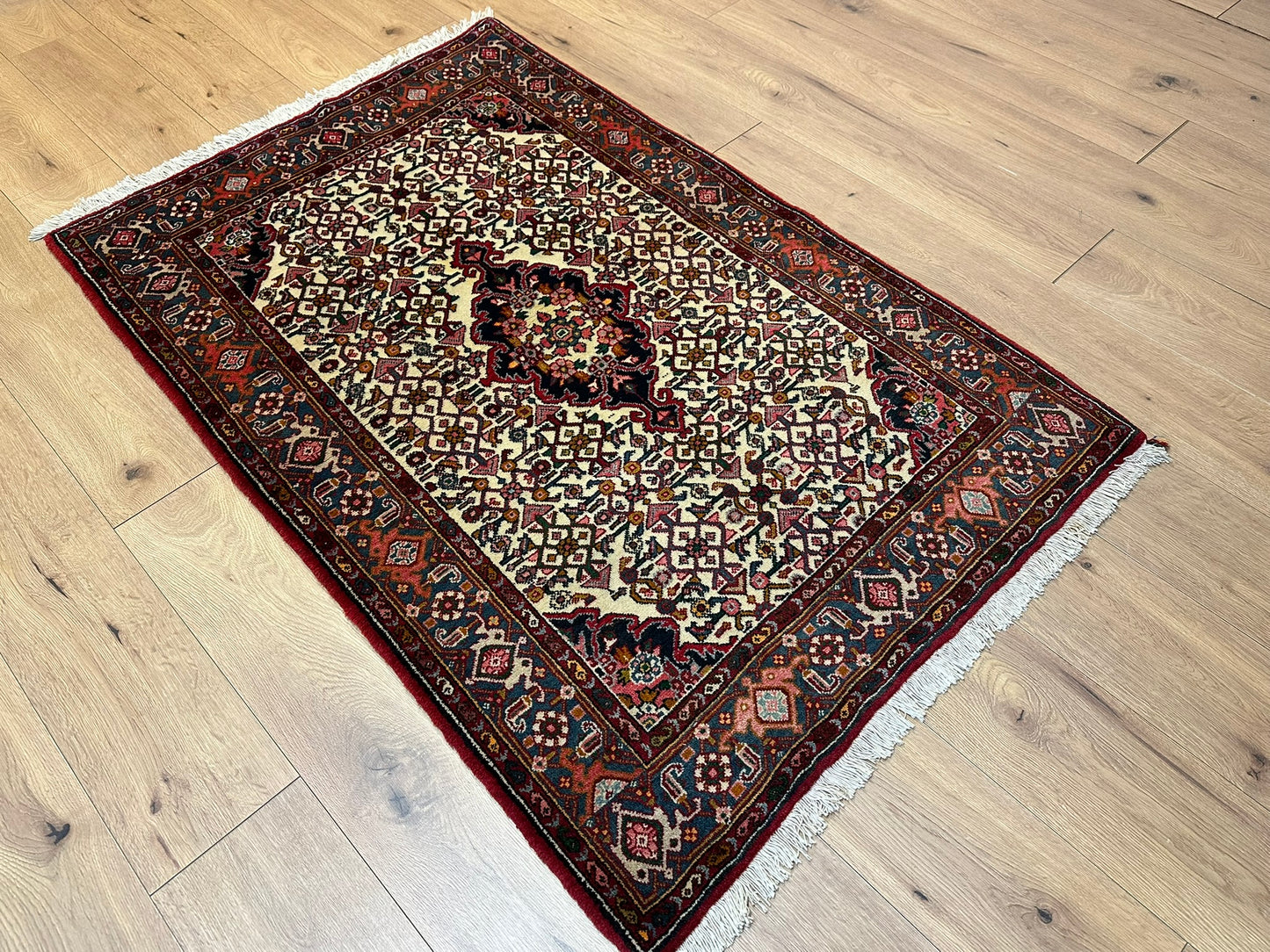 Orientteppich handgeknüpft 157x104 cm Bidjar Schurwolle