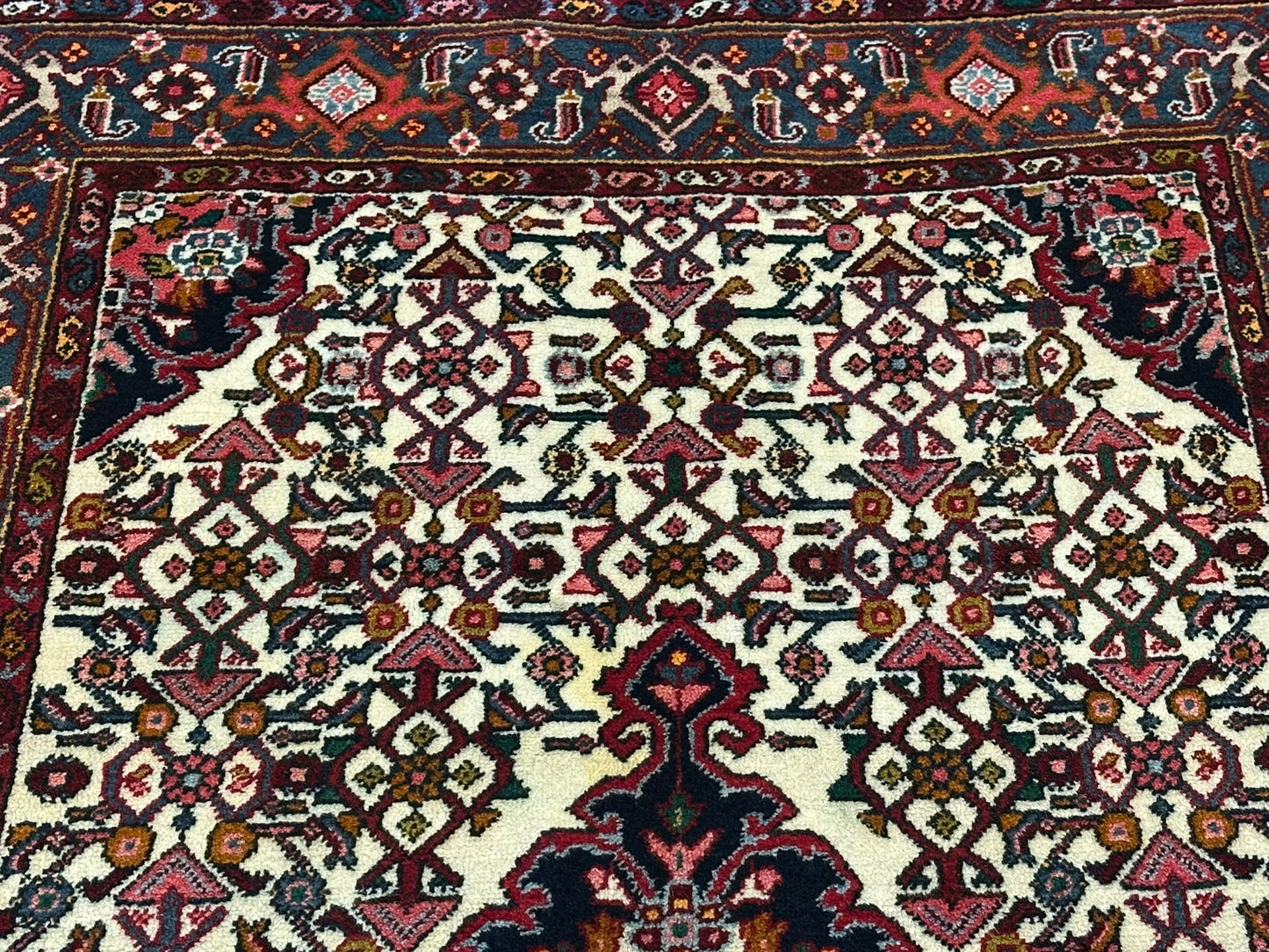 Orientteppich handgeknüpft 157x104 cm Bidjar Schurwolle
