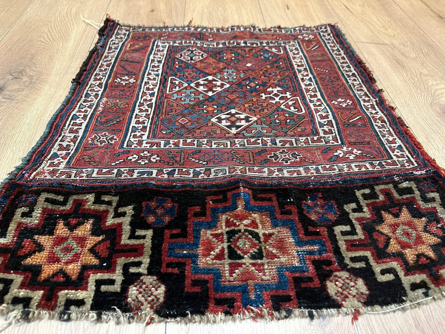 Orientteppich handgeknüpft 63x56 cm Sumack Kazak Antik