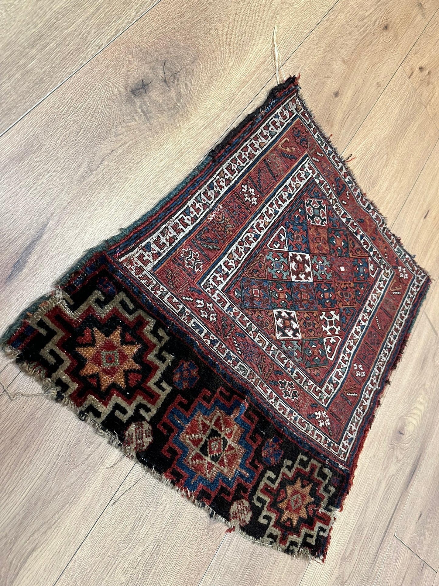 Orientteppich handgeknüpft 63x56 cm Sumack Kazak Antik