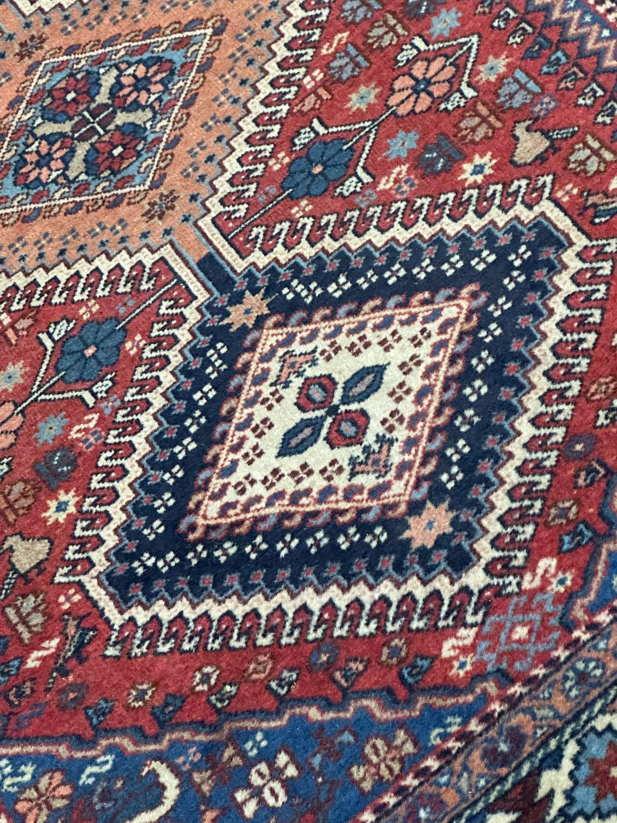 Handgeknüpfter Shiraz Orientteppich 146x107 cm