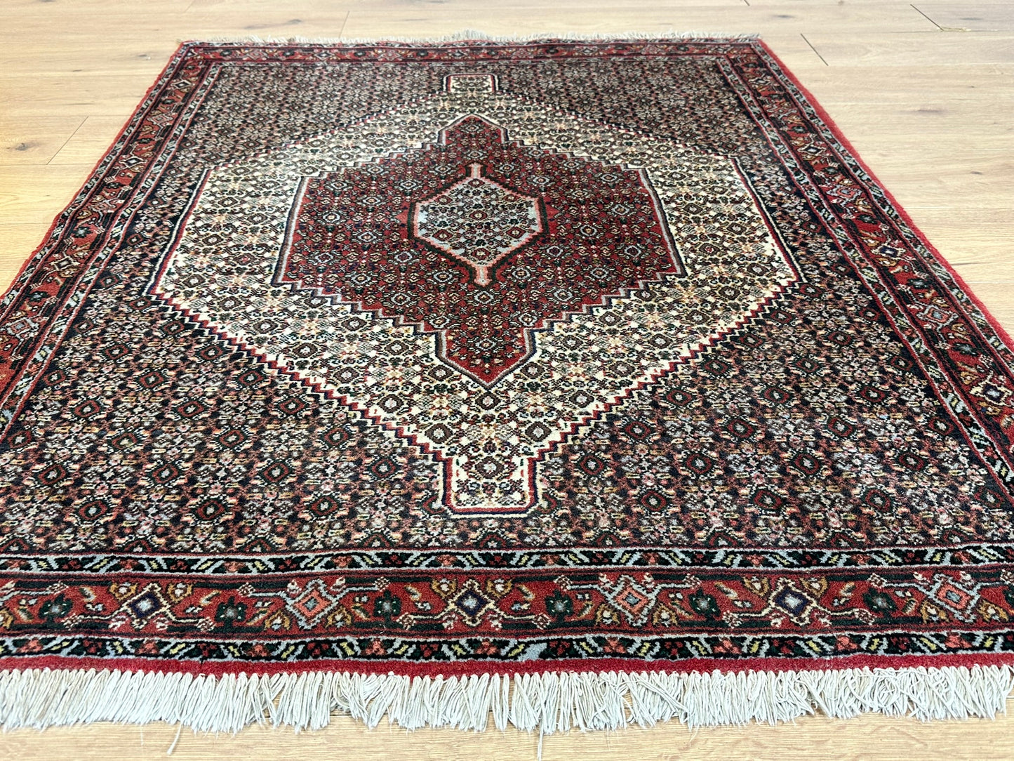 Orientteppich handgeknüpft Senneh Bidjar 150x122 cm