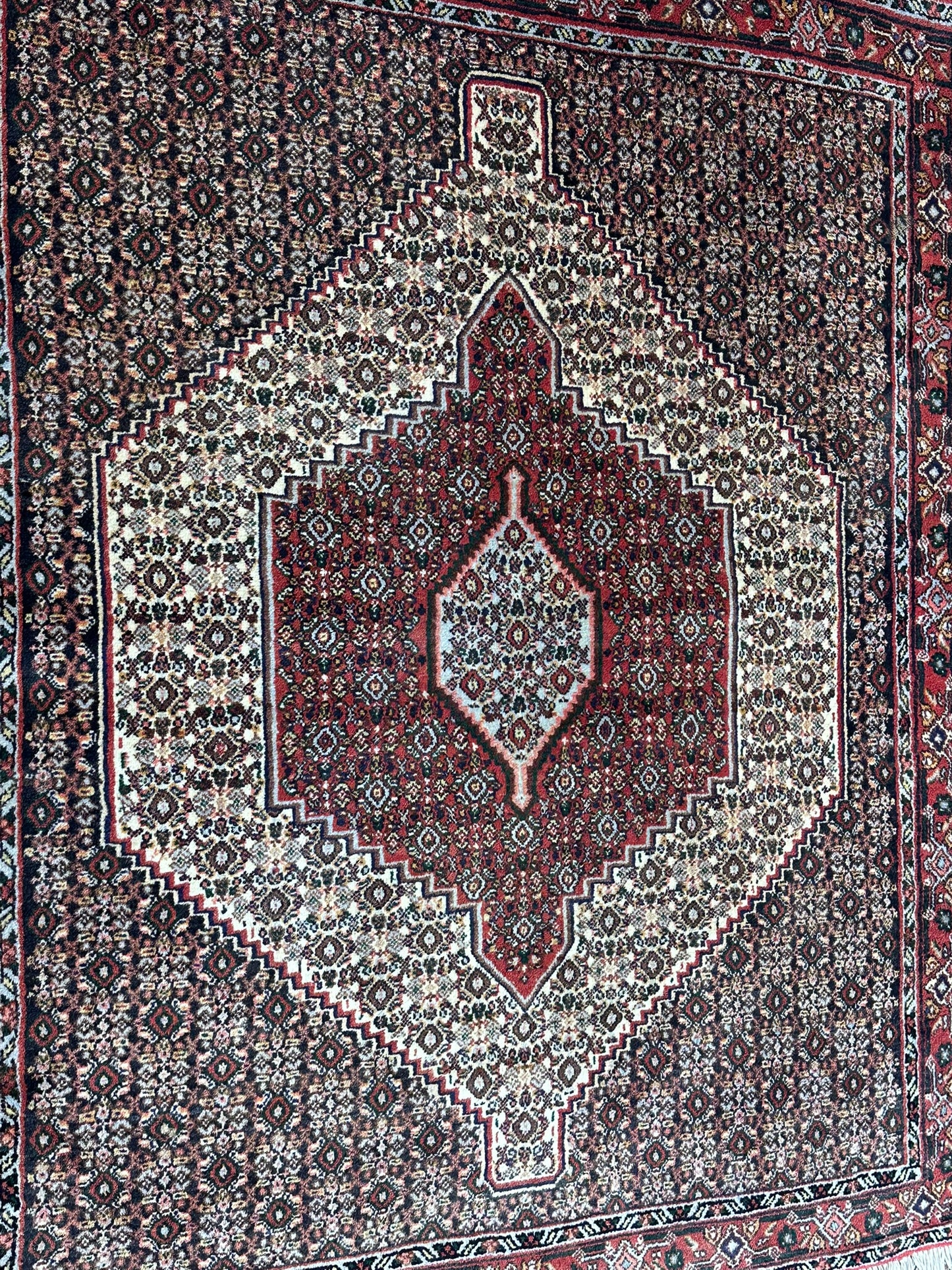Orientteppich handgeknüpft Senneh Bidjar 150x122 cm