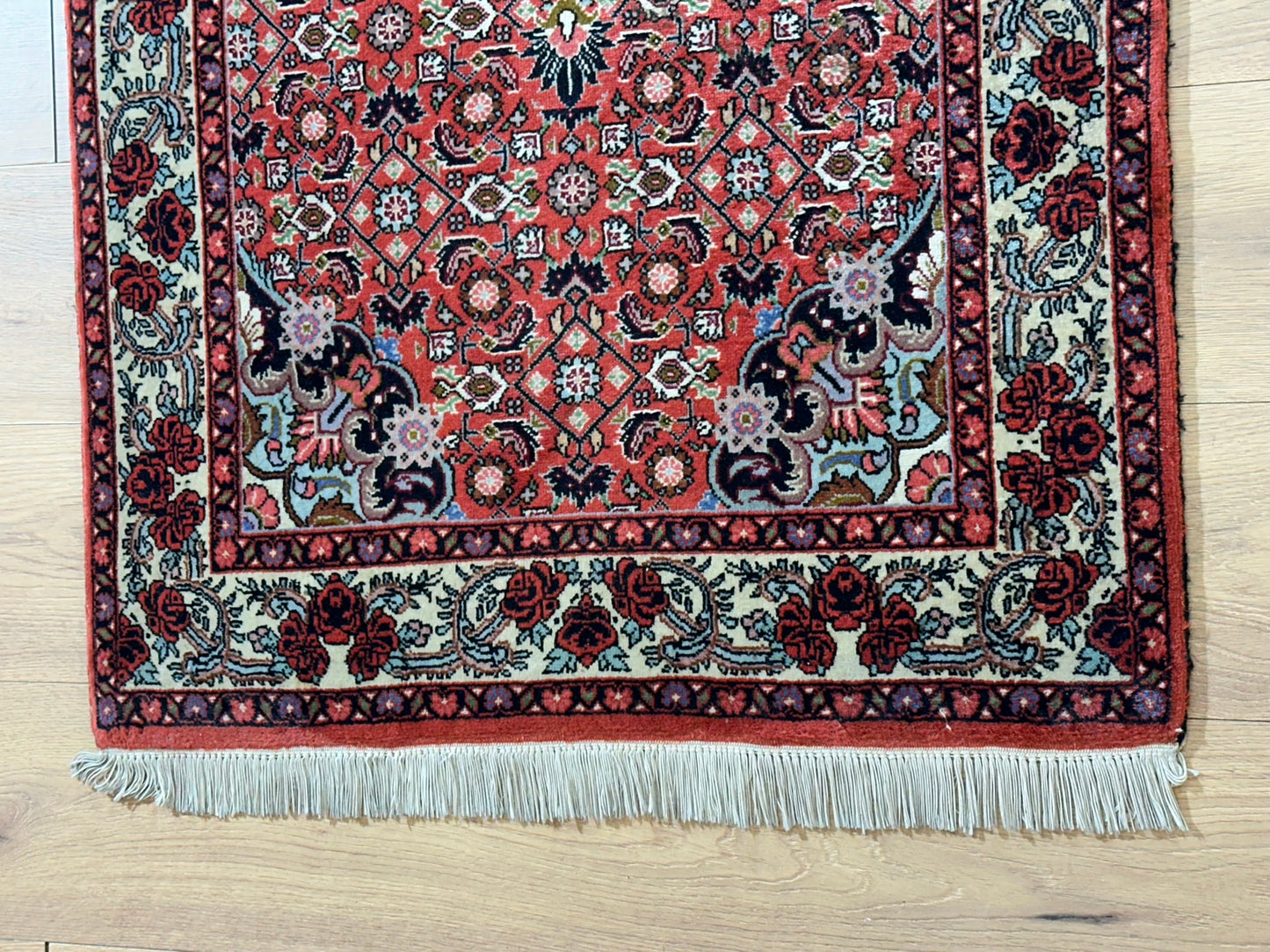 Orientteppich handgeknüpft Bidjar 144x80 cm