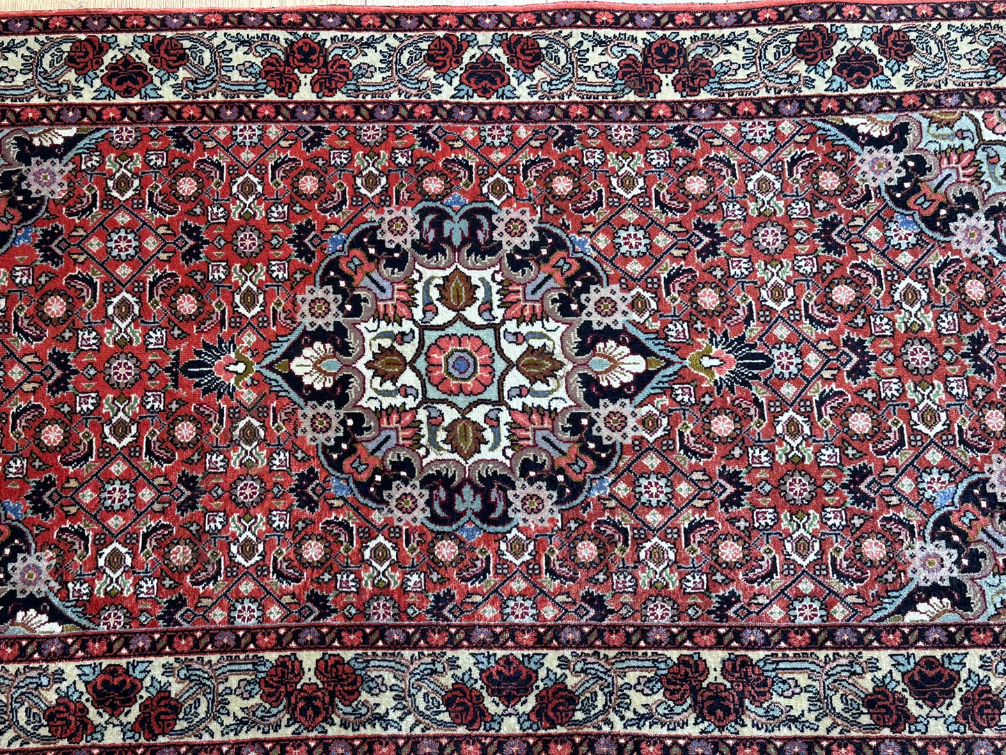 Orientteppich handgeknüpft Bidjar 144x80 cm