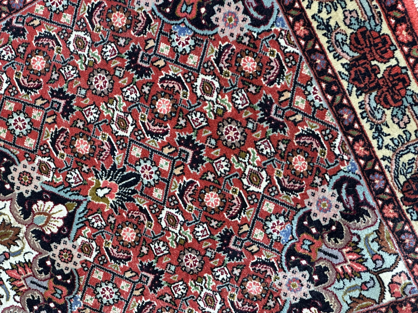 Orientteppich handgeknüpft Bidjar 144x80 cm