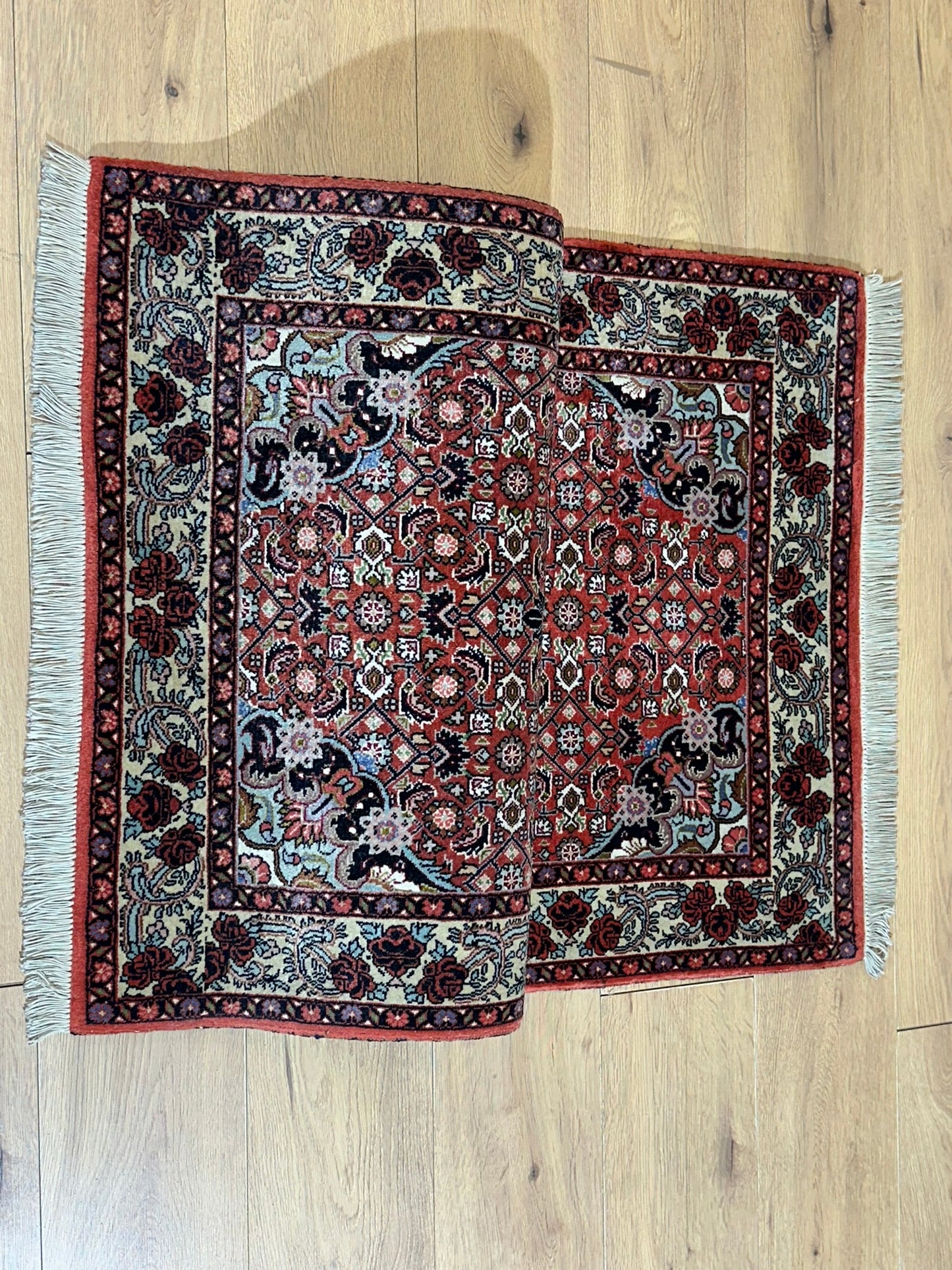 Orientteppich handgeknüpft Bidjar 144x80 cm