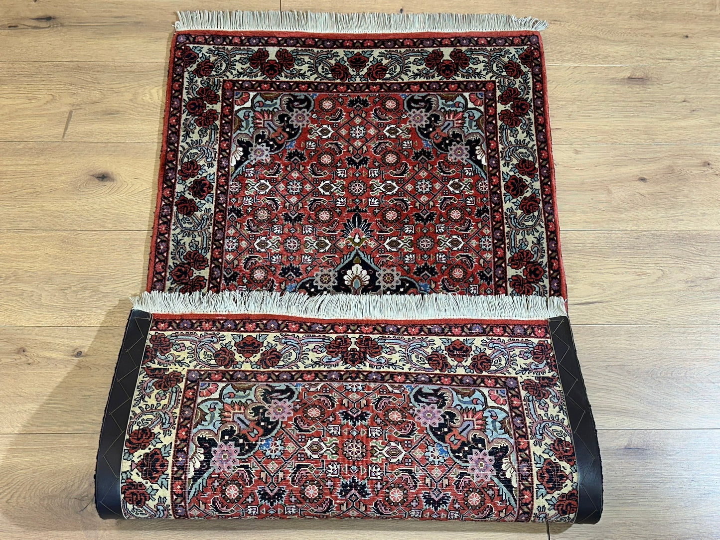 Orientteppich handgeknüpft Bidjar 144x80 cm