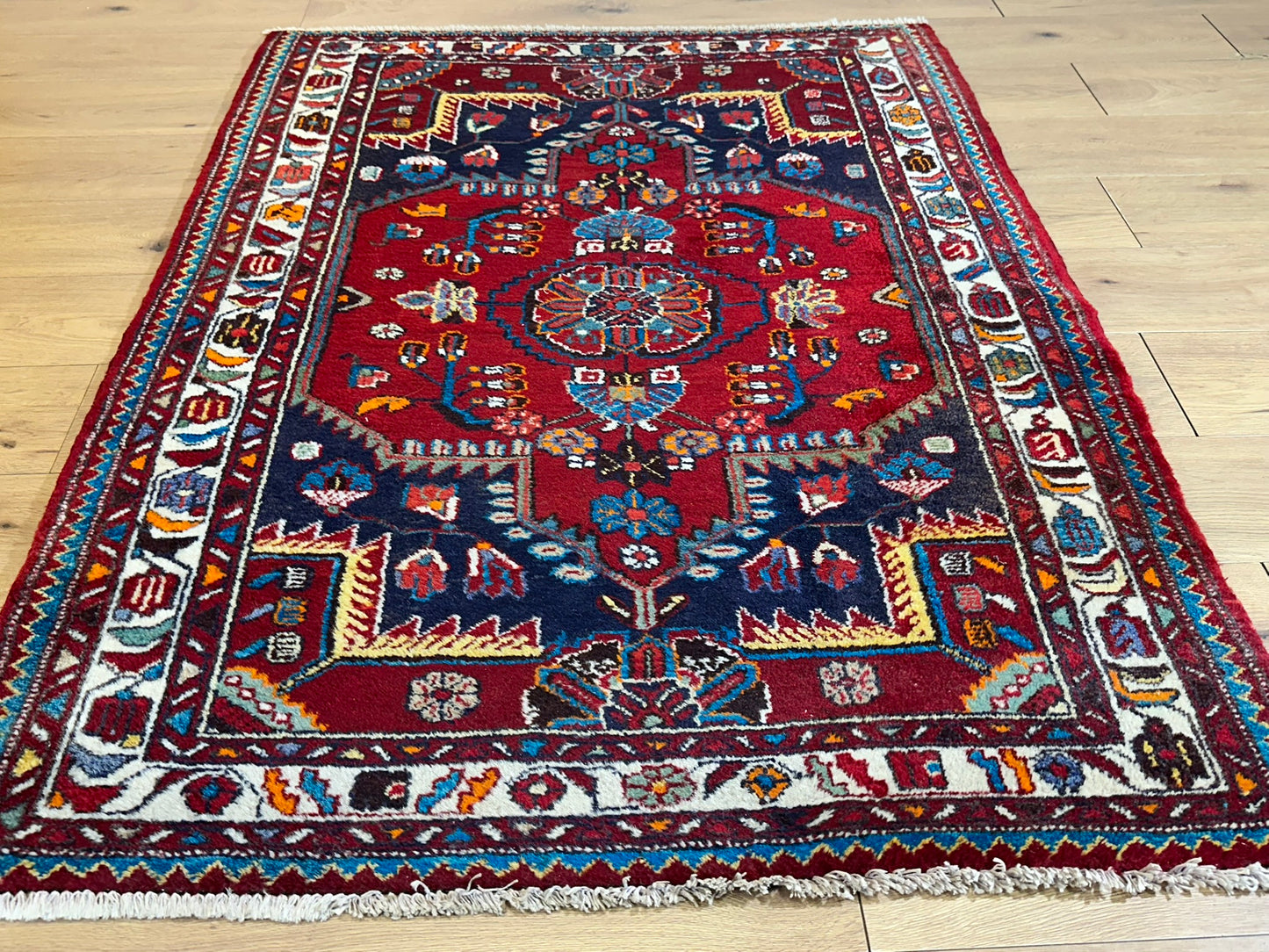 Orientteppich handgeknüpft Malayer Art Deco 166x123 cm