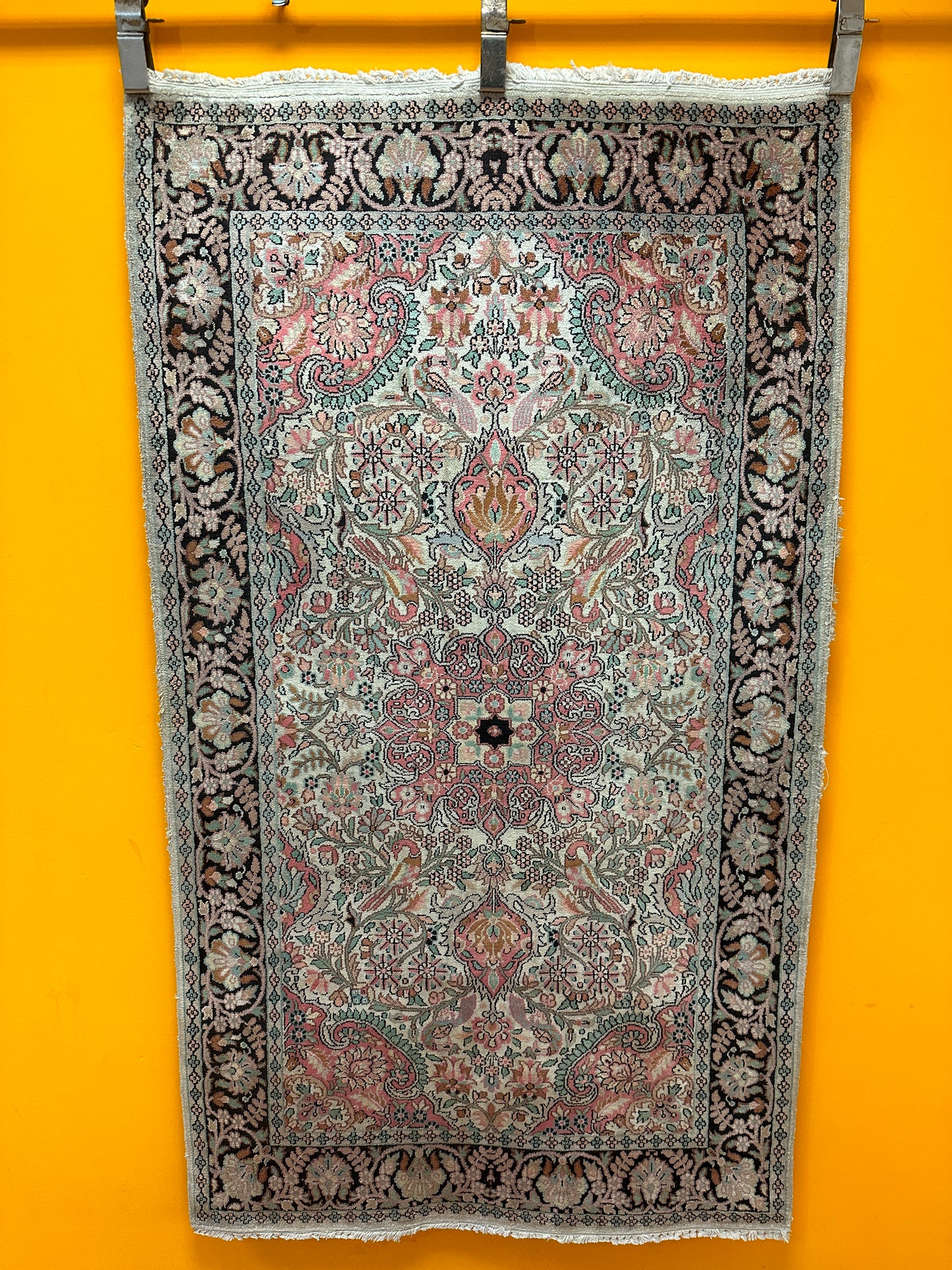 Handgeknüpfter Orientteppich - Kaschmir Ghom Seidenteppich Medaillon 160x95 cm