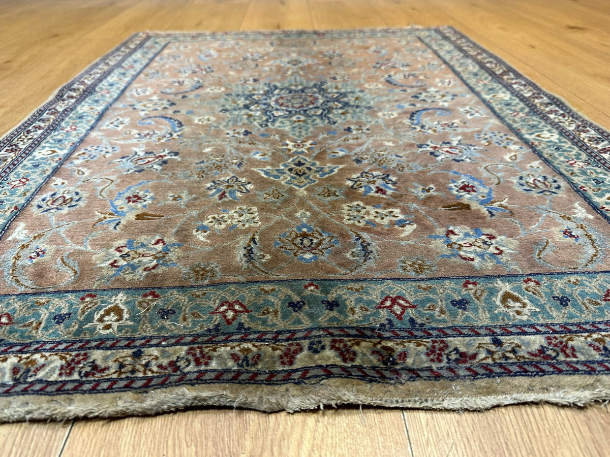Handgeknüpfter Nain Orientteppich mit Seide 110x80 cm