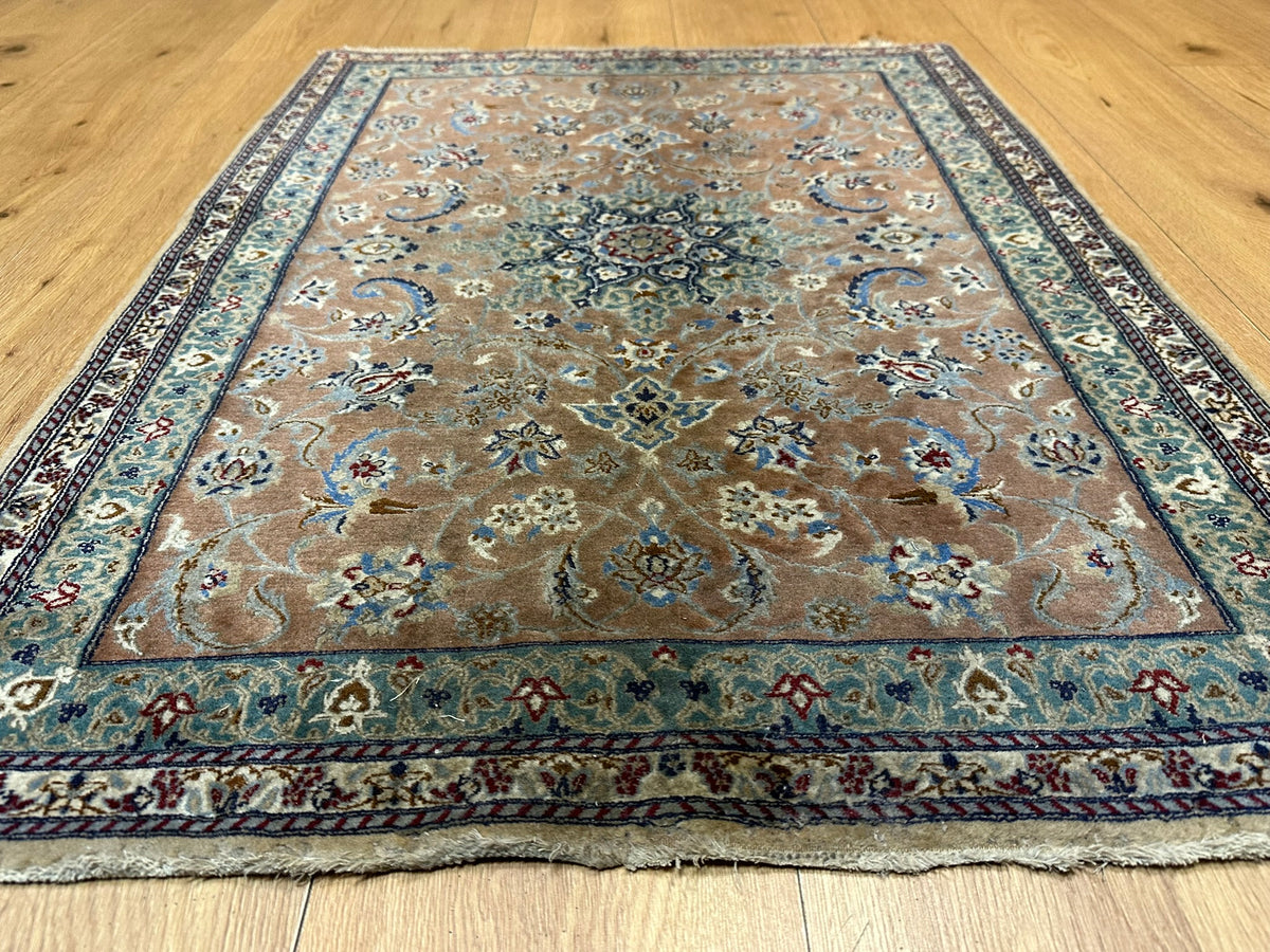 Handgeknüpfter Nain Orientteppich mit Seide 110x80 cm