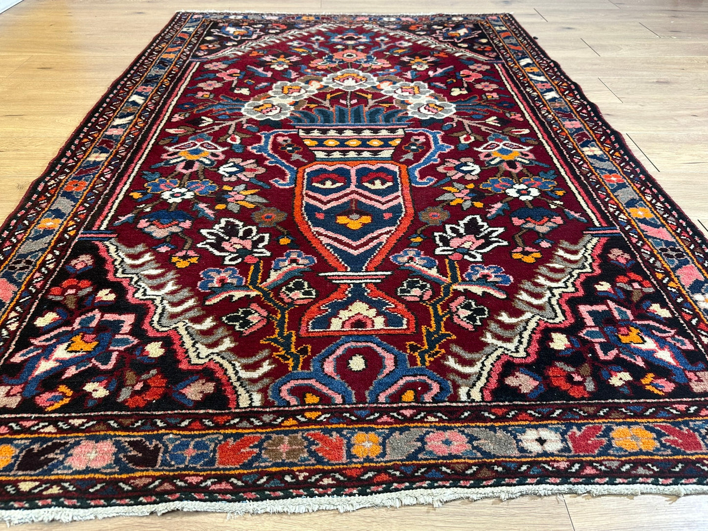 Antik Orientteppich handgeknüpft Bachtiar Lebensbaum Naturfarben 200x140 cm