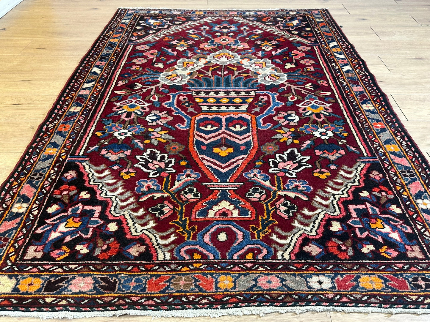 Antik Orientteppich handgeknüpft Bachtiar Lebensbaum Naturfarben 200x140 cm