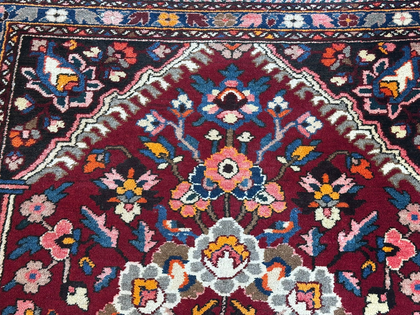 Antik Orientteppich handgeknüpft Bachtiar Lebensbaum Naturfarben 200x140 cm