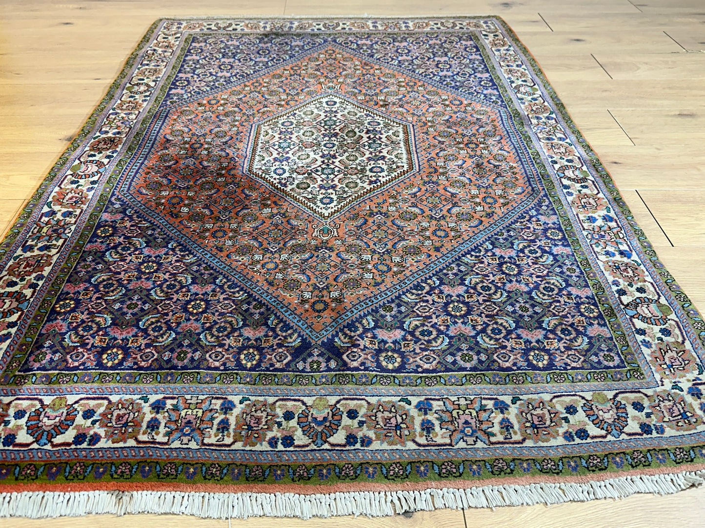 Orientteppich handgeknüpft Bidjar Medaillon 180x125 cm