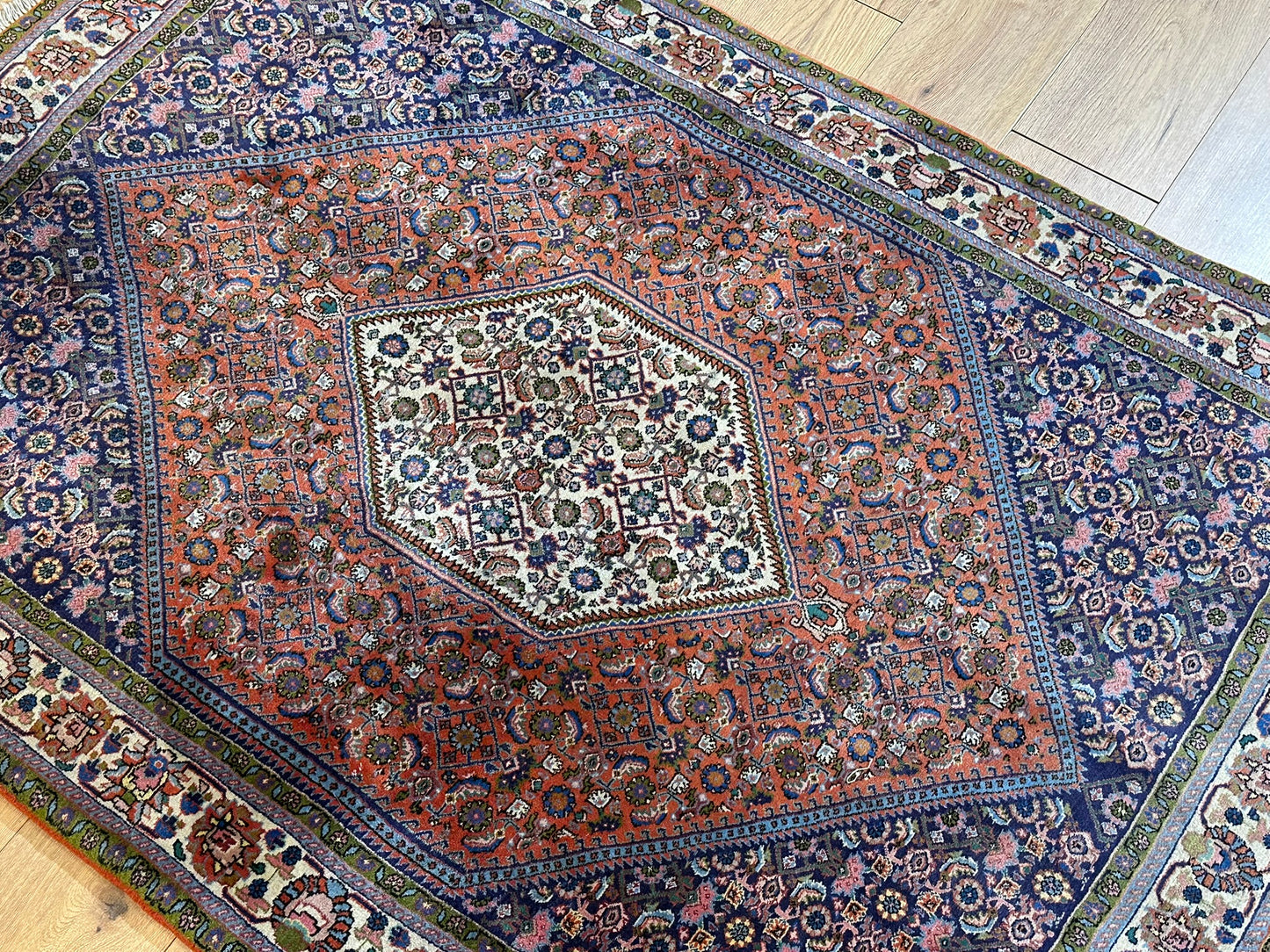 Orientteppich handgeknüpft Bidjar Medaillon 180x125 cm