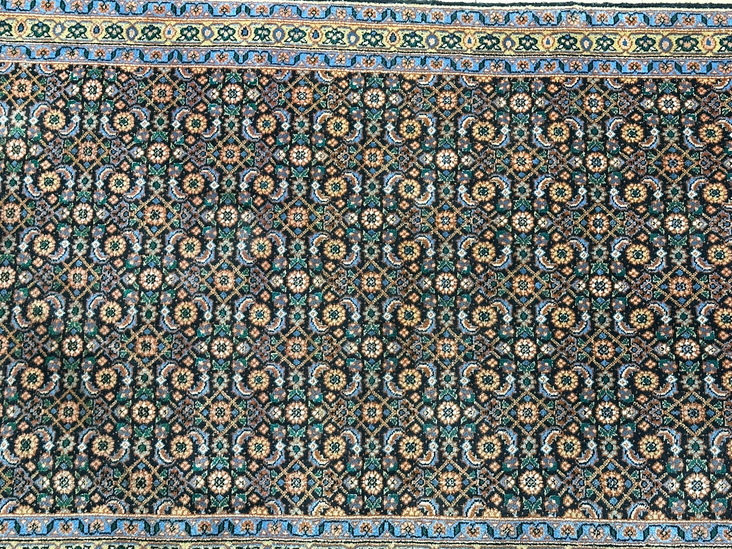 Orientteppich handgeknüpft Täbriz Mahi 113x70 cm