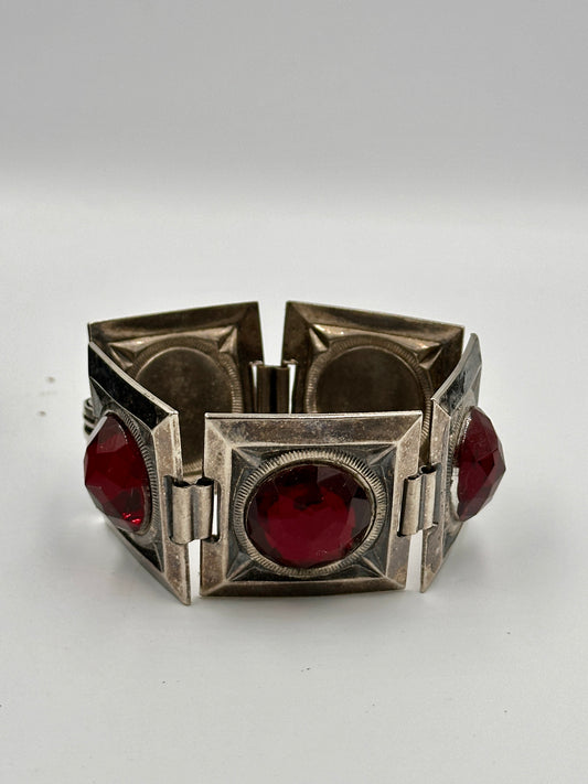 Antikes Breites Armband mit Roten Edelsteinen