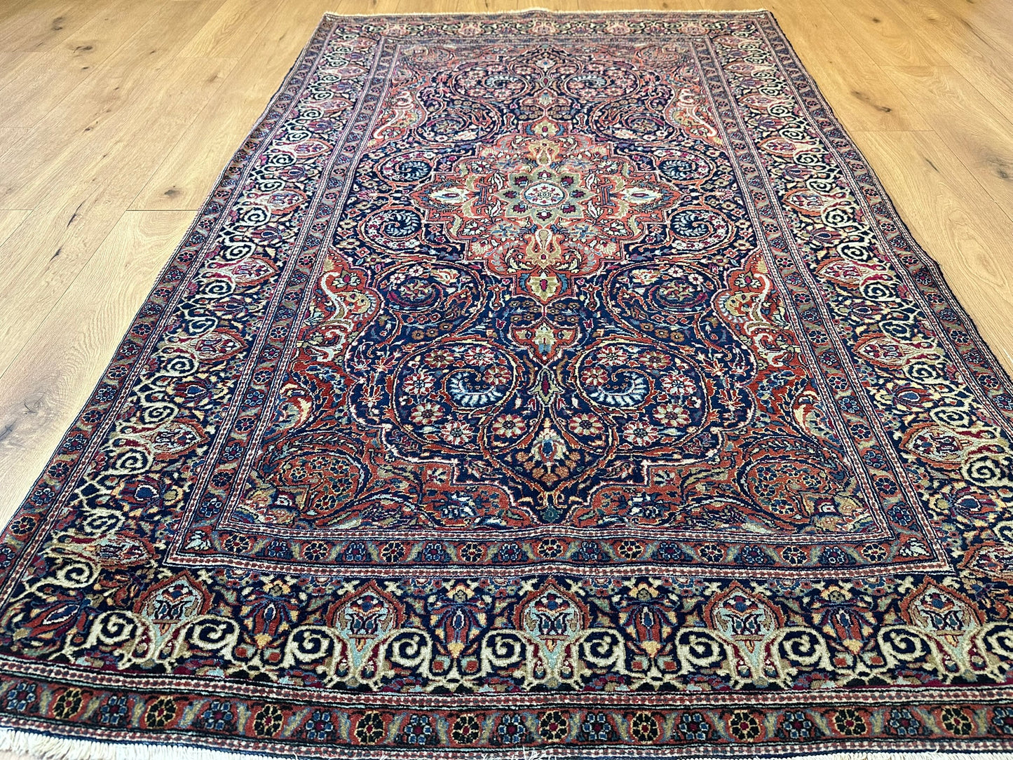 Orientteppich handgeknüpft 218x231 cm antik Isfahan Naturfarben