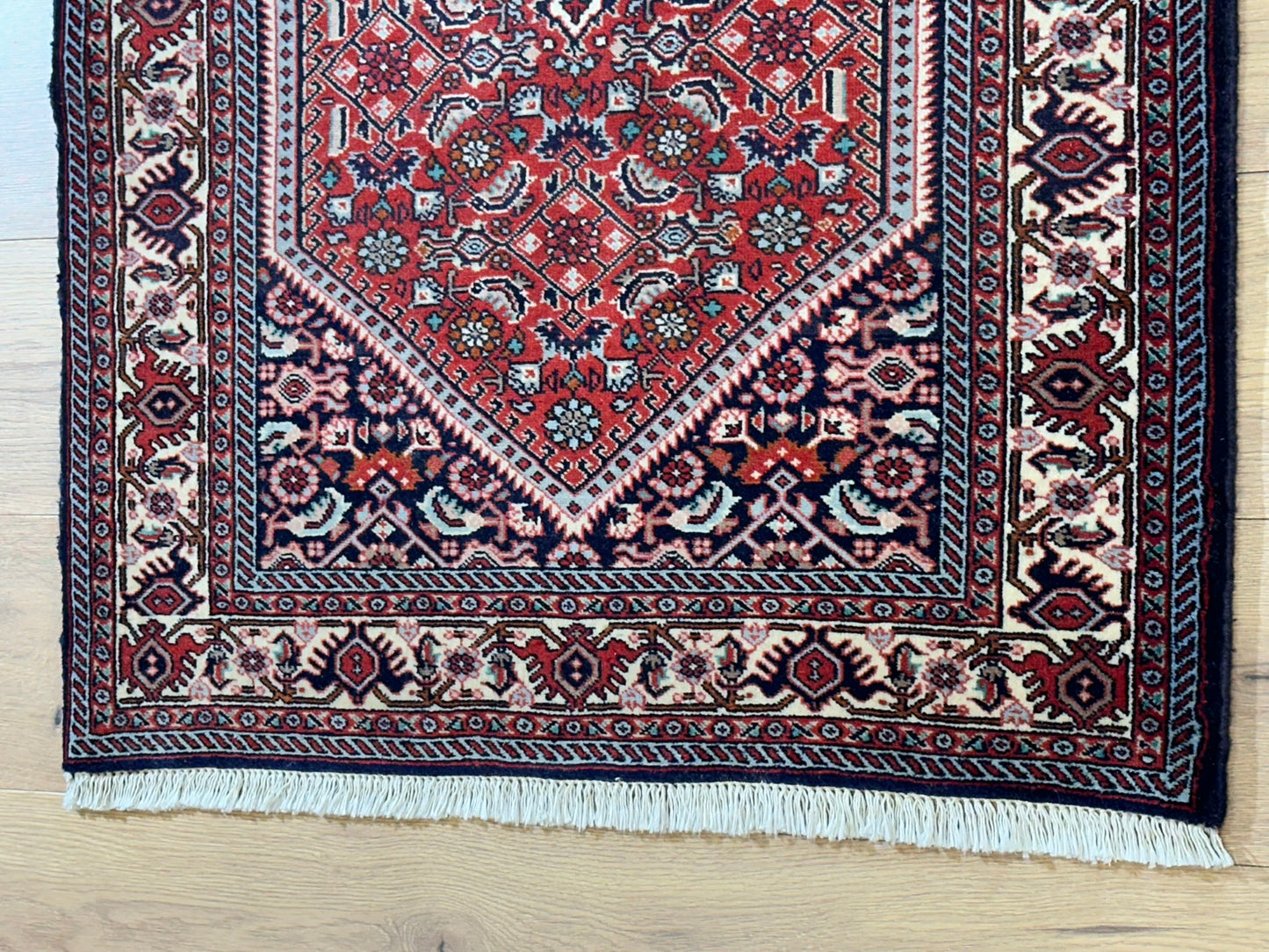 Orientteppich handgeknüpft Bidjar 135x80 cm