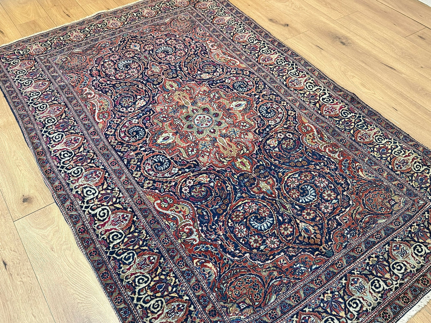 Orientteppich handgeknüpft 218x231 cm antik Isfahan Naturfarben