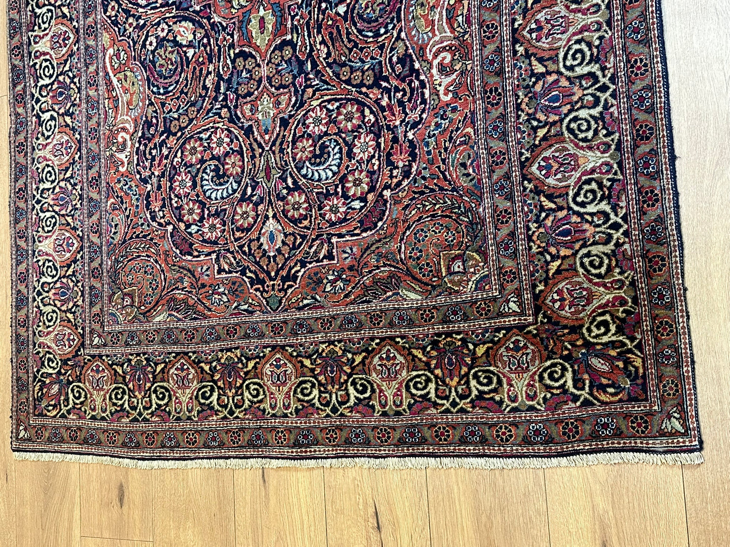 Orientteppich handgeknüpft 218x231 cm antik Isfahan Naturfarben
