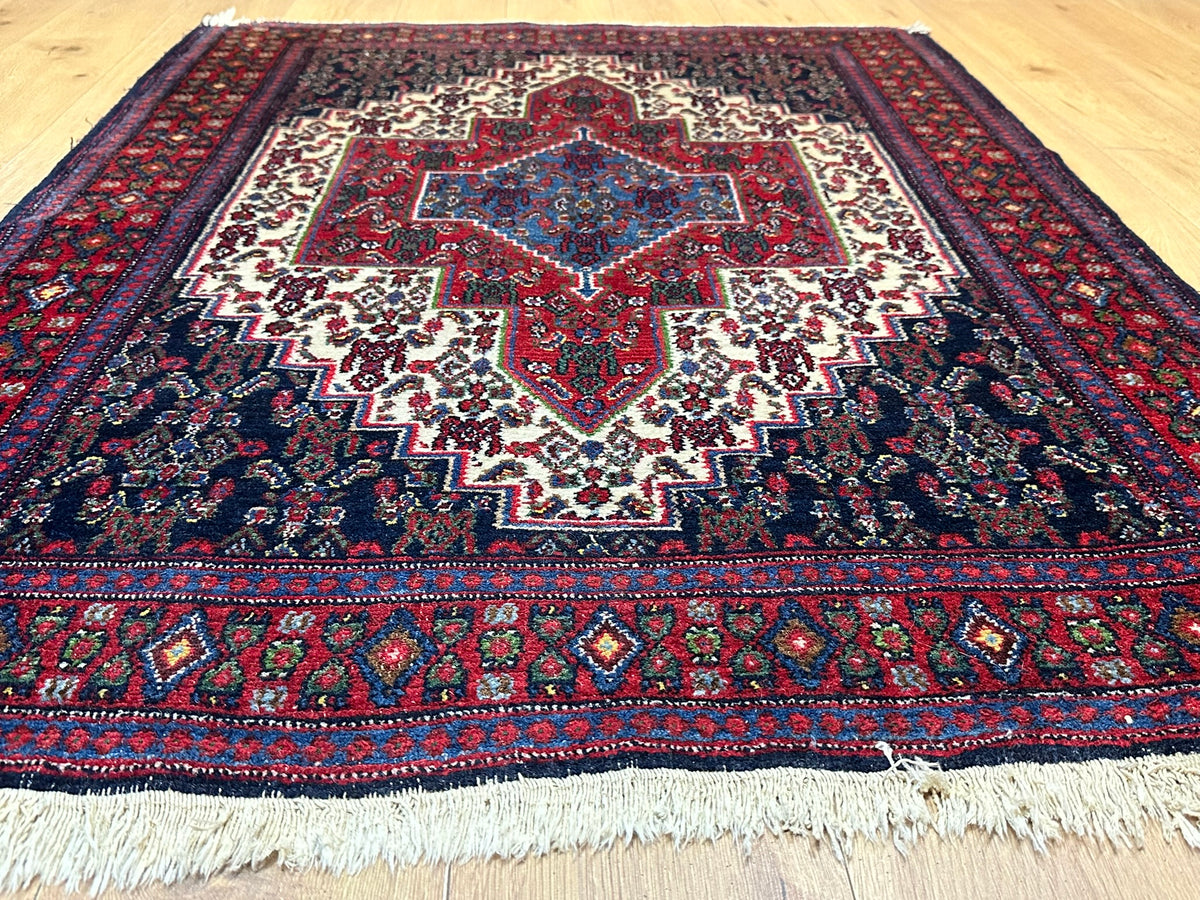 Orientteppich handgeknüpft Bidjar Top  160x123 cm