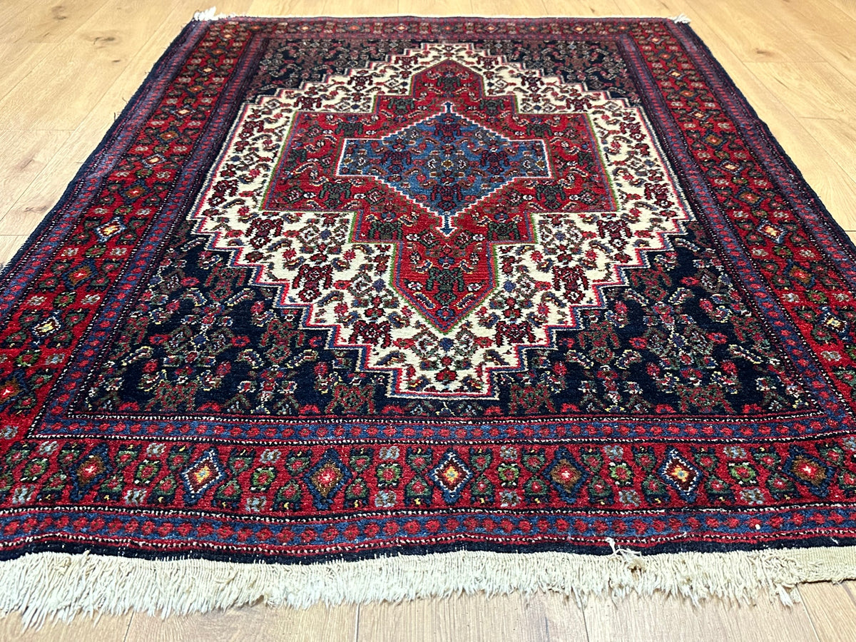 Orientteppich handgeknüpft Bidjar Top  160x123 cm