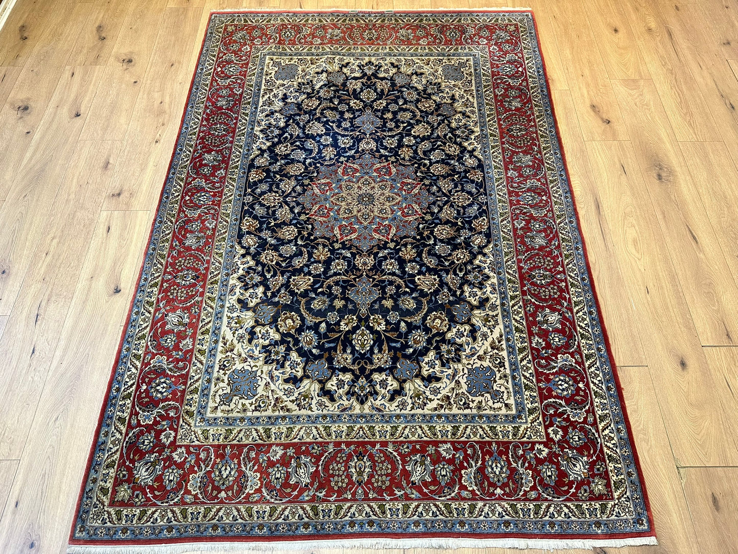 Orientteppich handgeknüpft antik Isfahan 240x162 cm Korkwolle