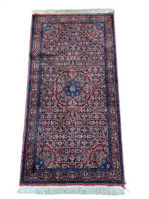 Orientteppich handgeknüpft Bidjar 137x70 cm
