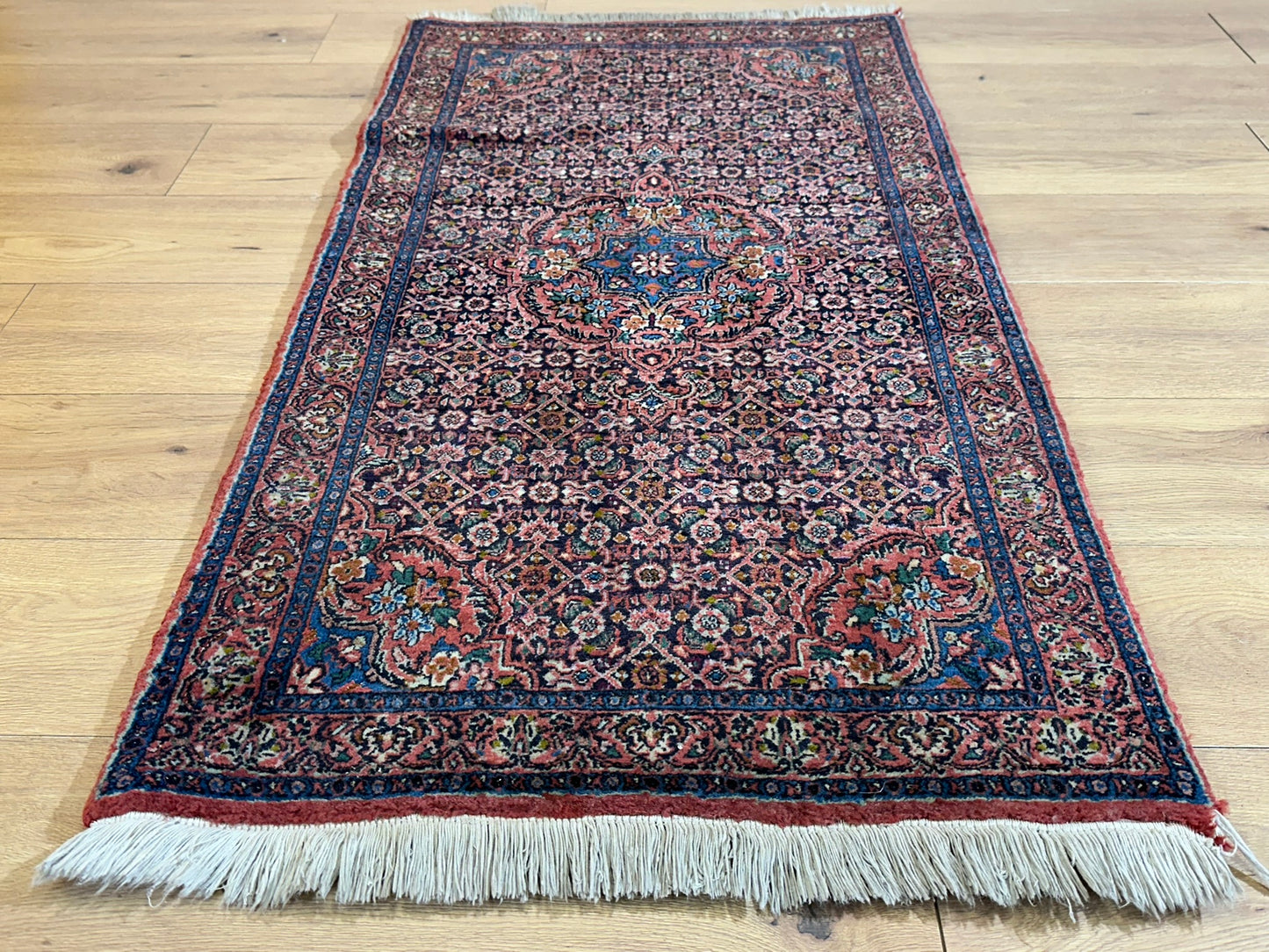 Orientteppich handgeknüpft Bidjar 137x70 cm