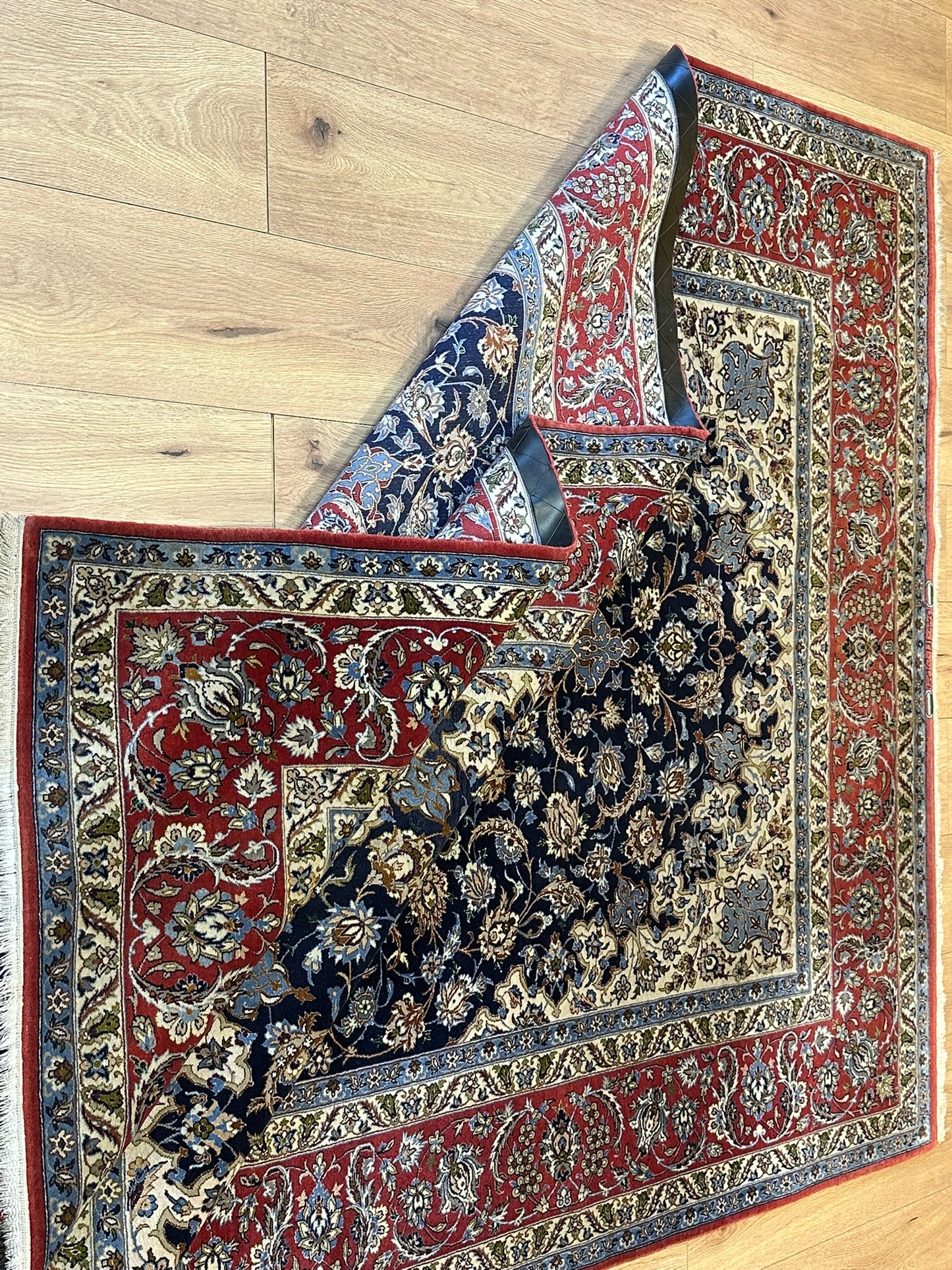 Orientteppich handgeknüpft antik Isfahan 240x162 cm Korkwolle