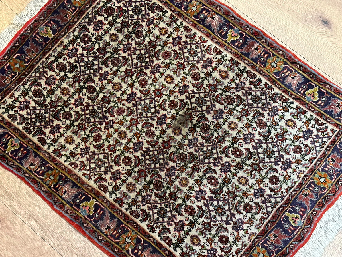 Orientteppich handgeknüpft Bidjar 90x60 cm