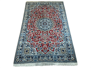 Orientteppich handgeknüpft Nain mit Seide 197x118 cm