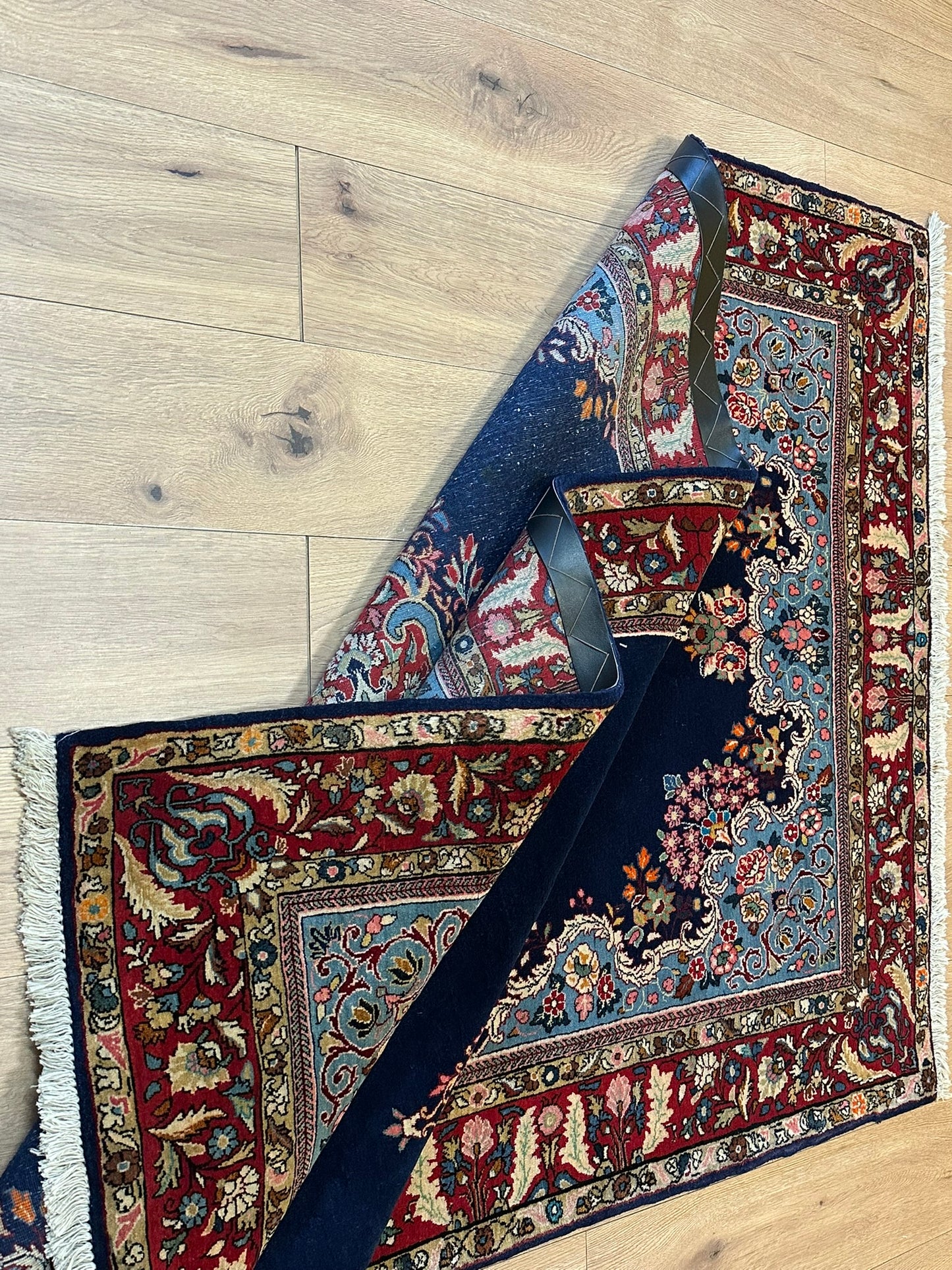 Orientteppich handgeknüpft 214x130 cm Ghom Korkwolle