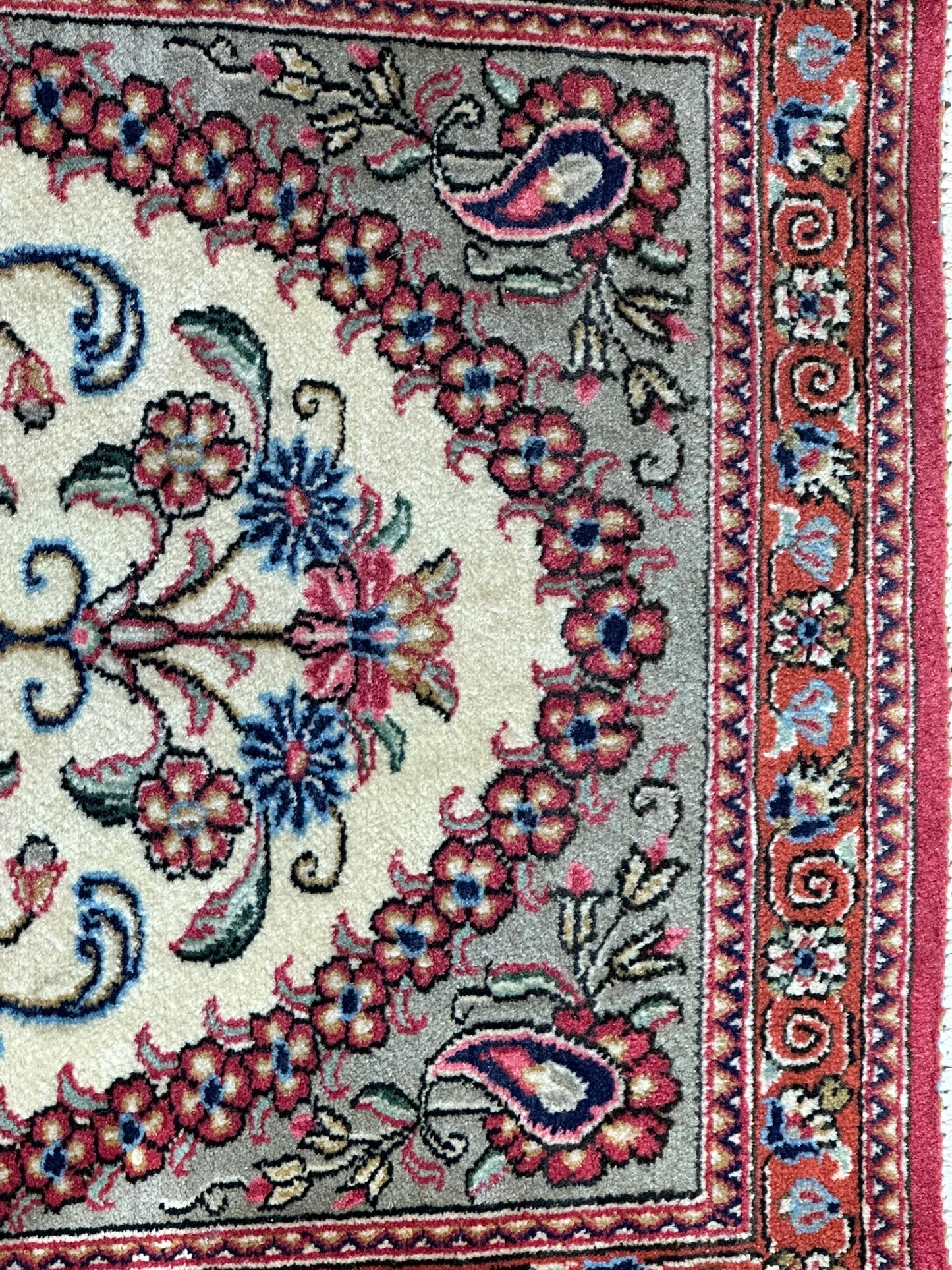 Orientteppich handgeknüpft Ghom Korkwolle 160x53 cm