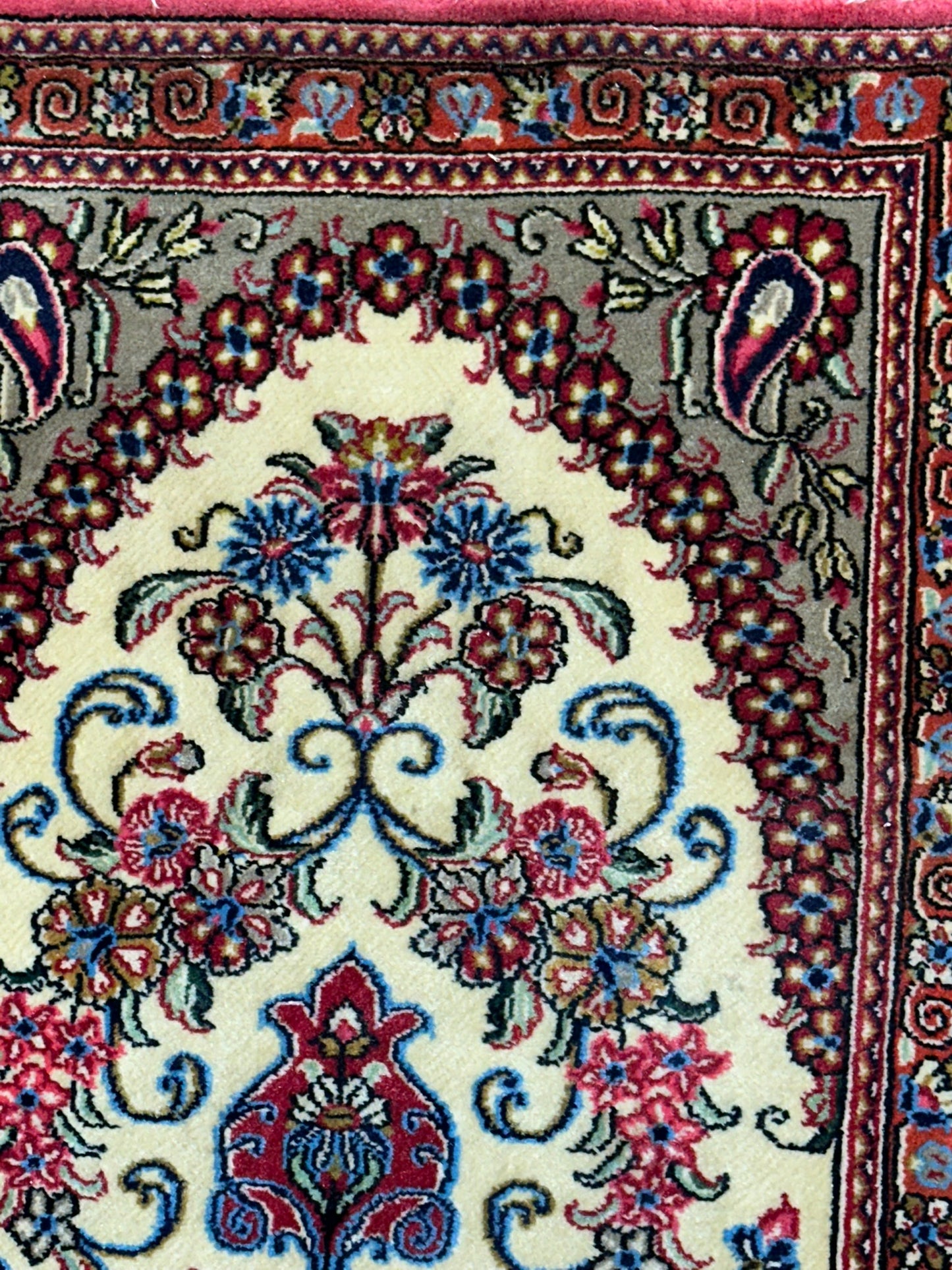 Orientteppich handgeknüpft Ghom Korkwolle 160x53 cm