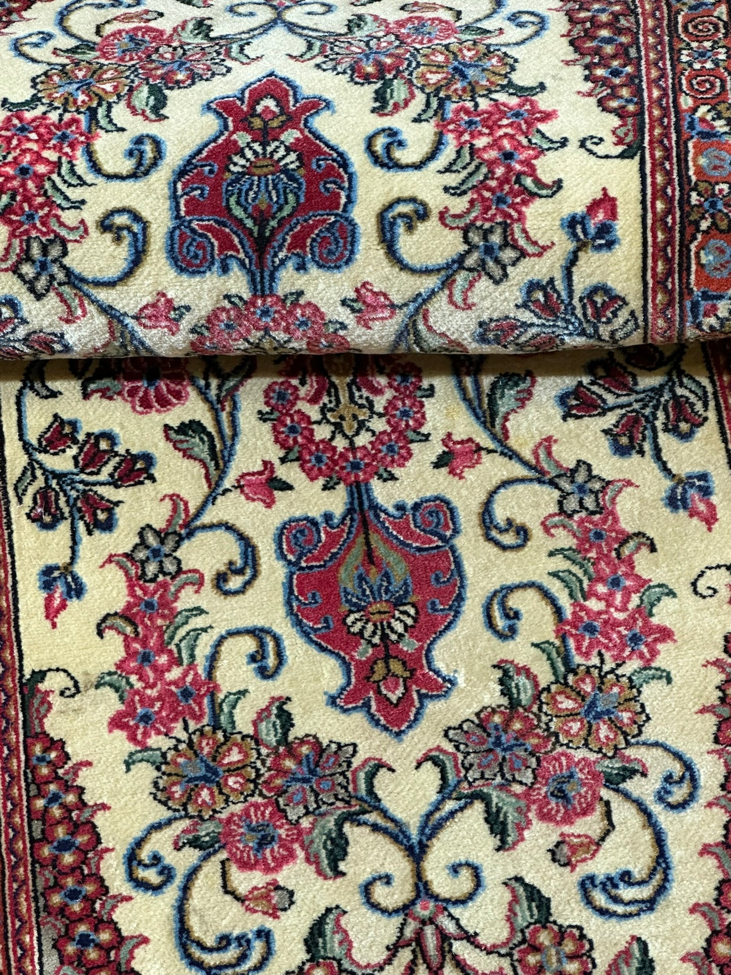 Orientteppich handgeknüpft Ghom Korkwolle 160x53 cm