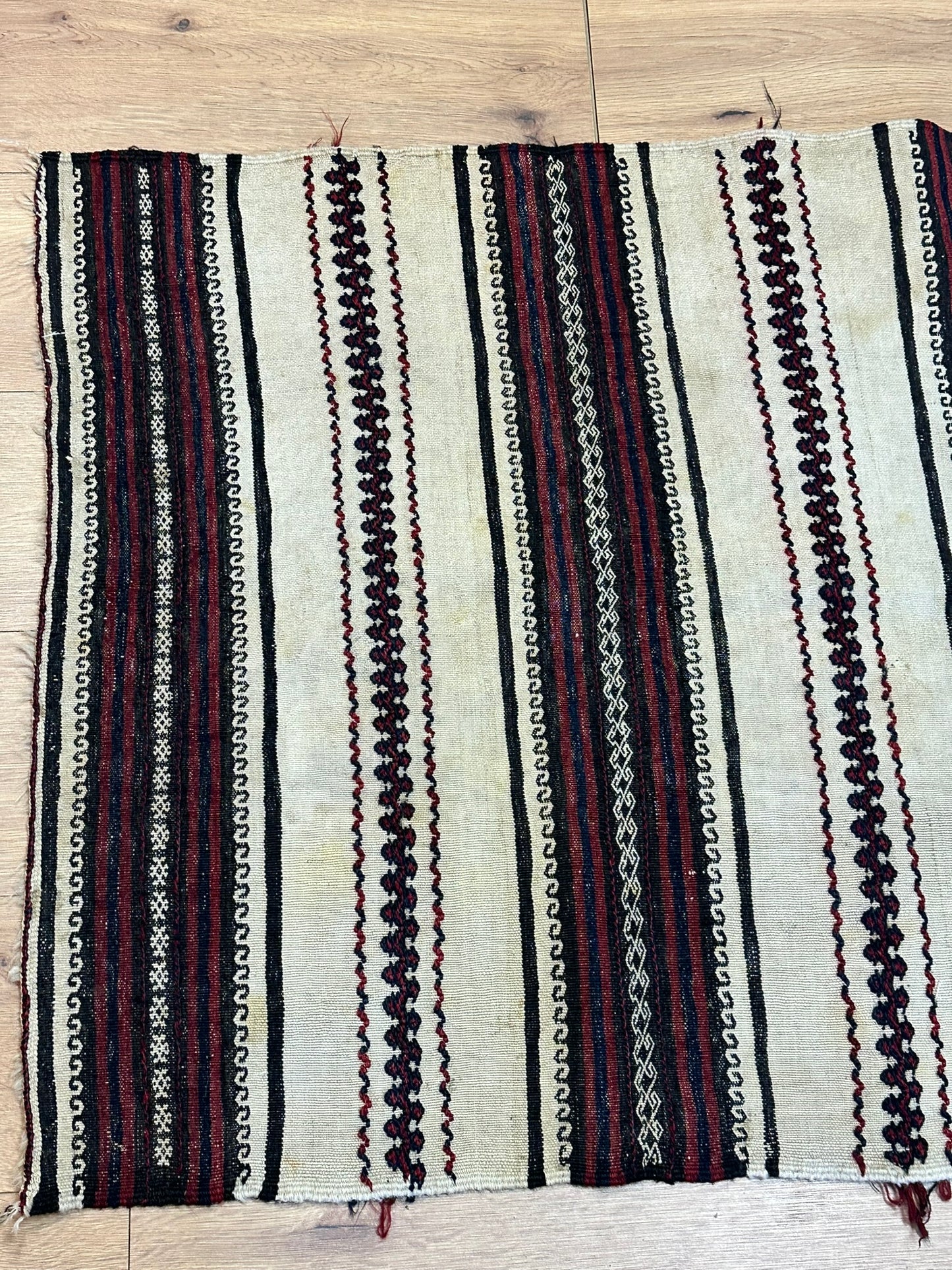 Orientteppich handgeknüpft 152x83 cm Kelim Schurwolle