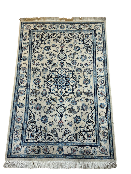 Orientteppich handgeknüpft Nain mit Seide 140x90 cm