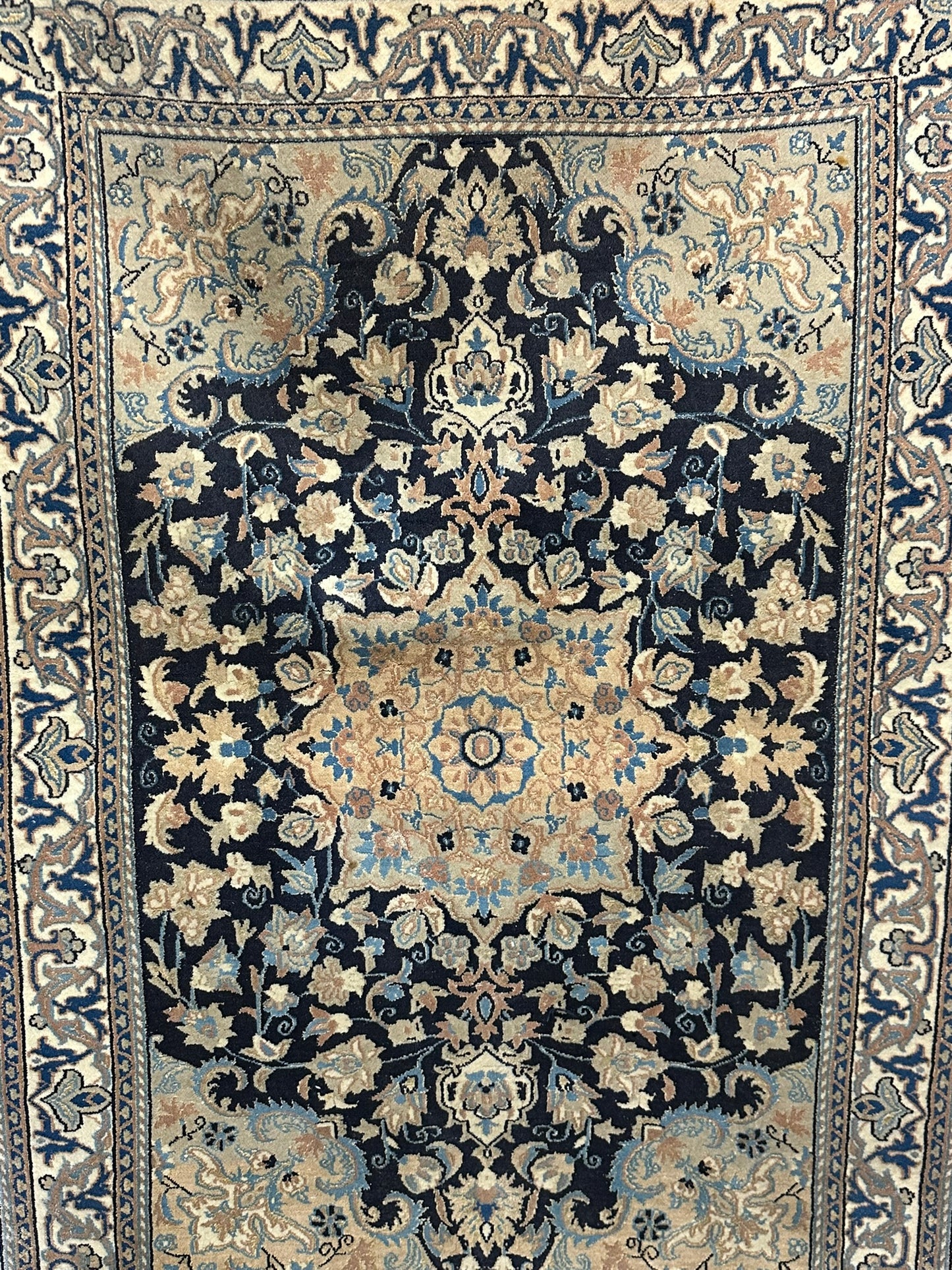 Orientteppich handgeknüpft 124x87 cm Nain mit Seide