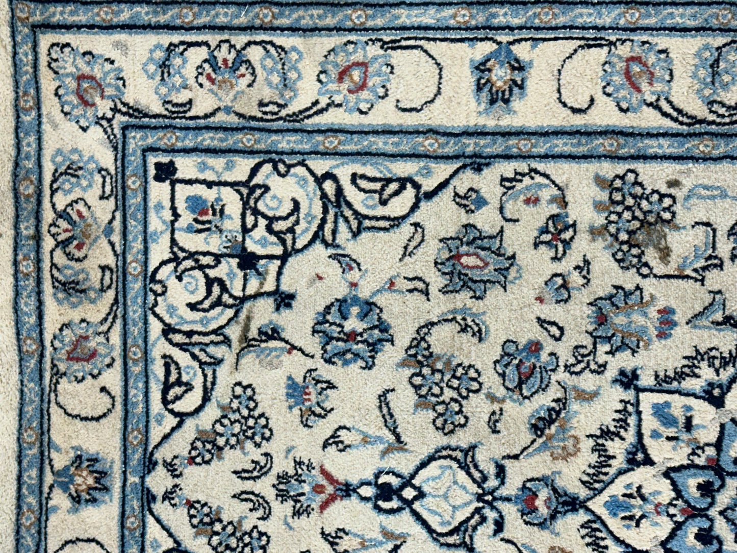 Orientteppich handgeknüpft Nain mit Seide 140x90 cm