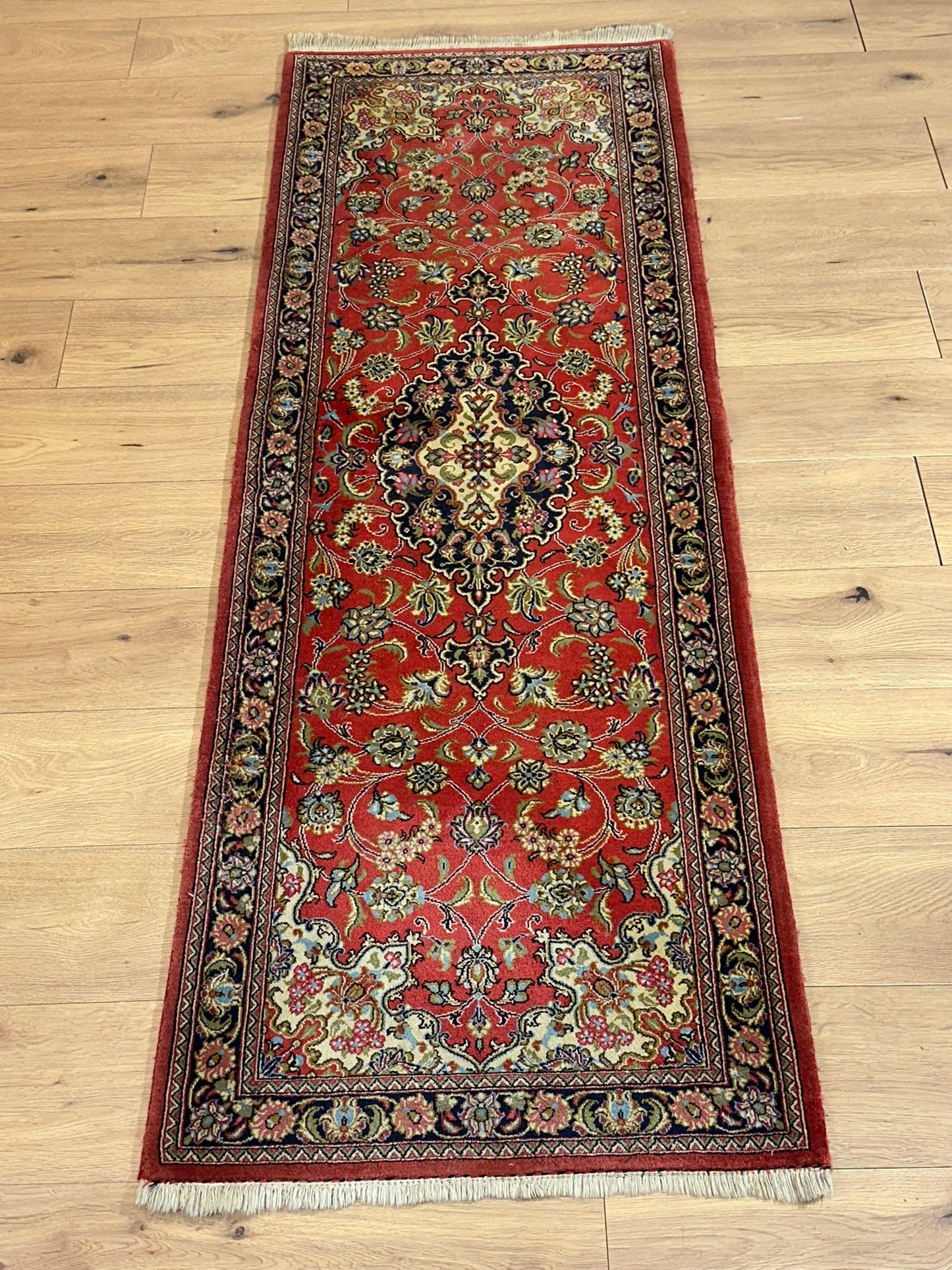 Orientteppich handgeknüpft Ghom Korkwolle 205x70 cm