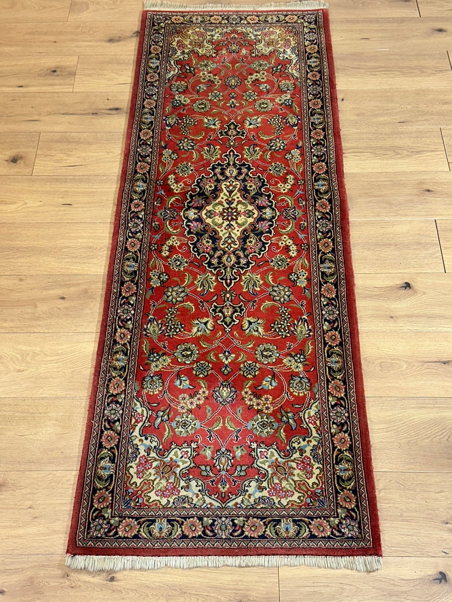 Orientteppich handgeknüpft Ghom Korkwolle 205x70 cm