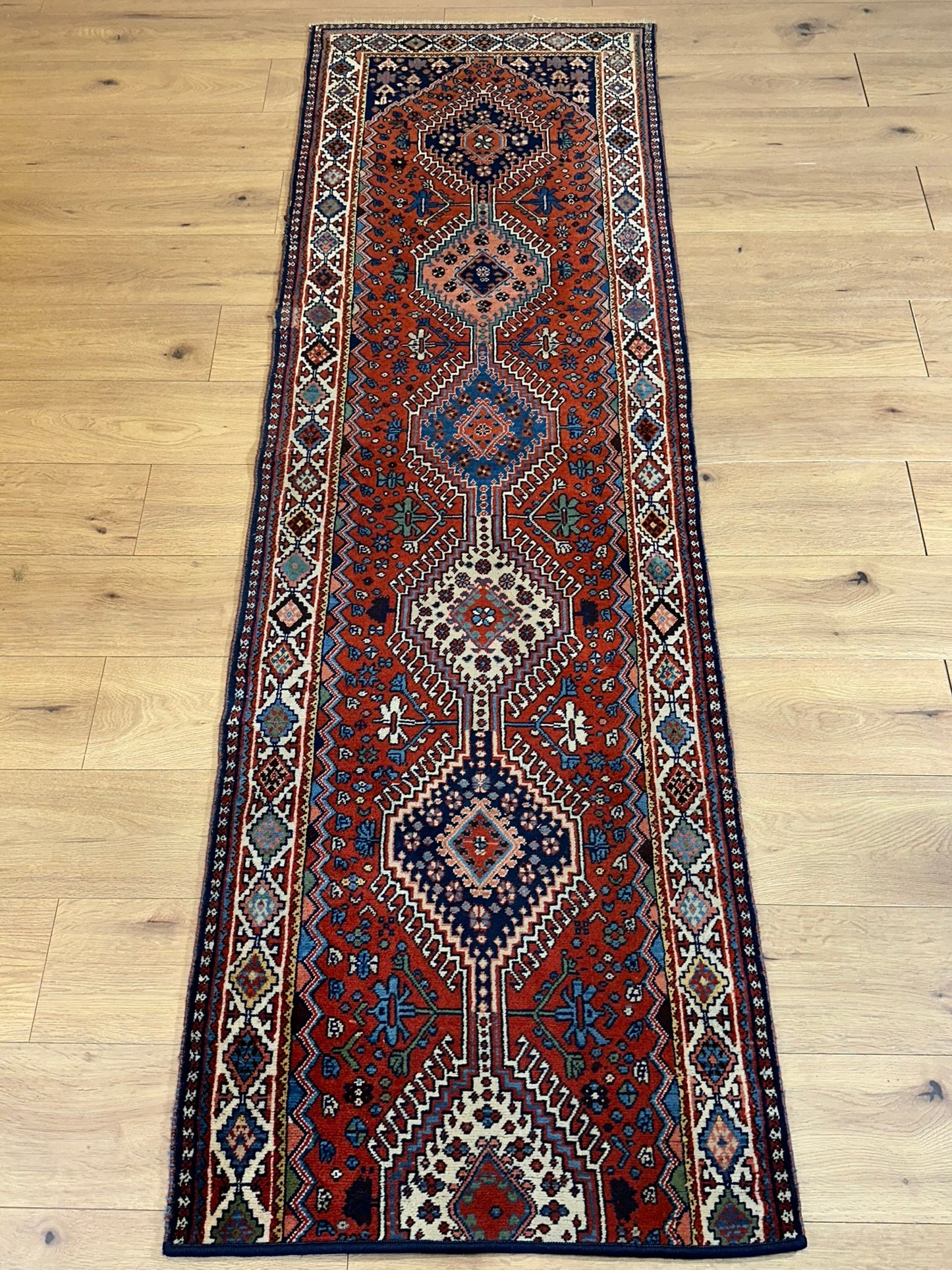 Orientteppich handgeknüpft Gaschgai Läufer 247x76 cm