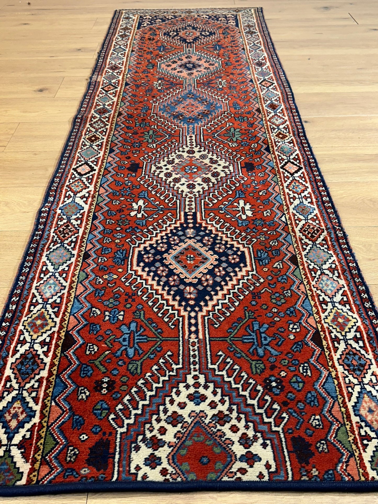 Orientteppich handgeknüpft Gaschgai Läufer 247x76 cm
