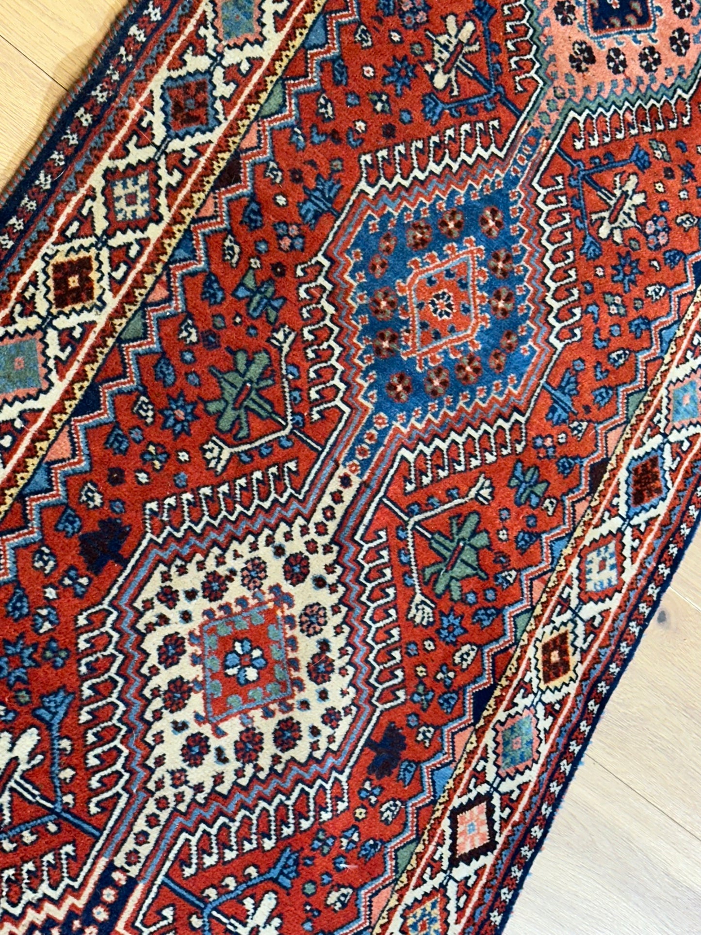Orientteppich handgeknüpft Gaschgai Läufer 247x76 cm