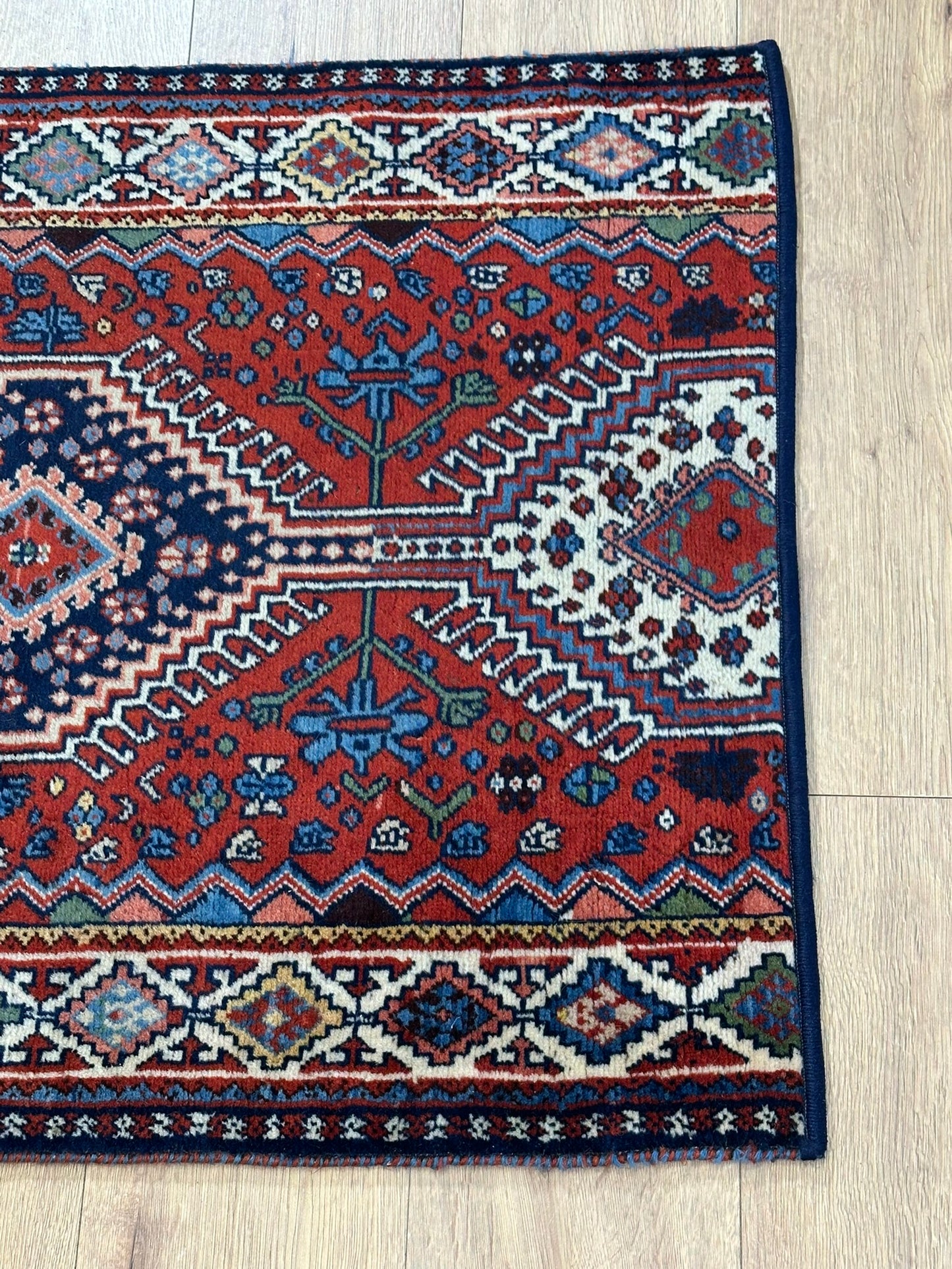 Orientteppich handgeknüpft Gaschgai Läufer 247x76 cm