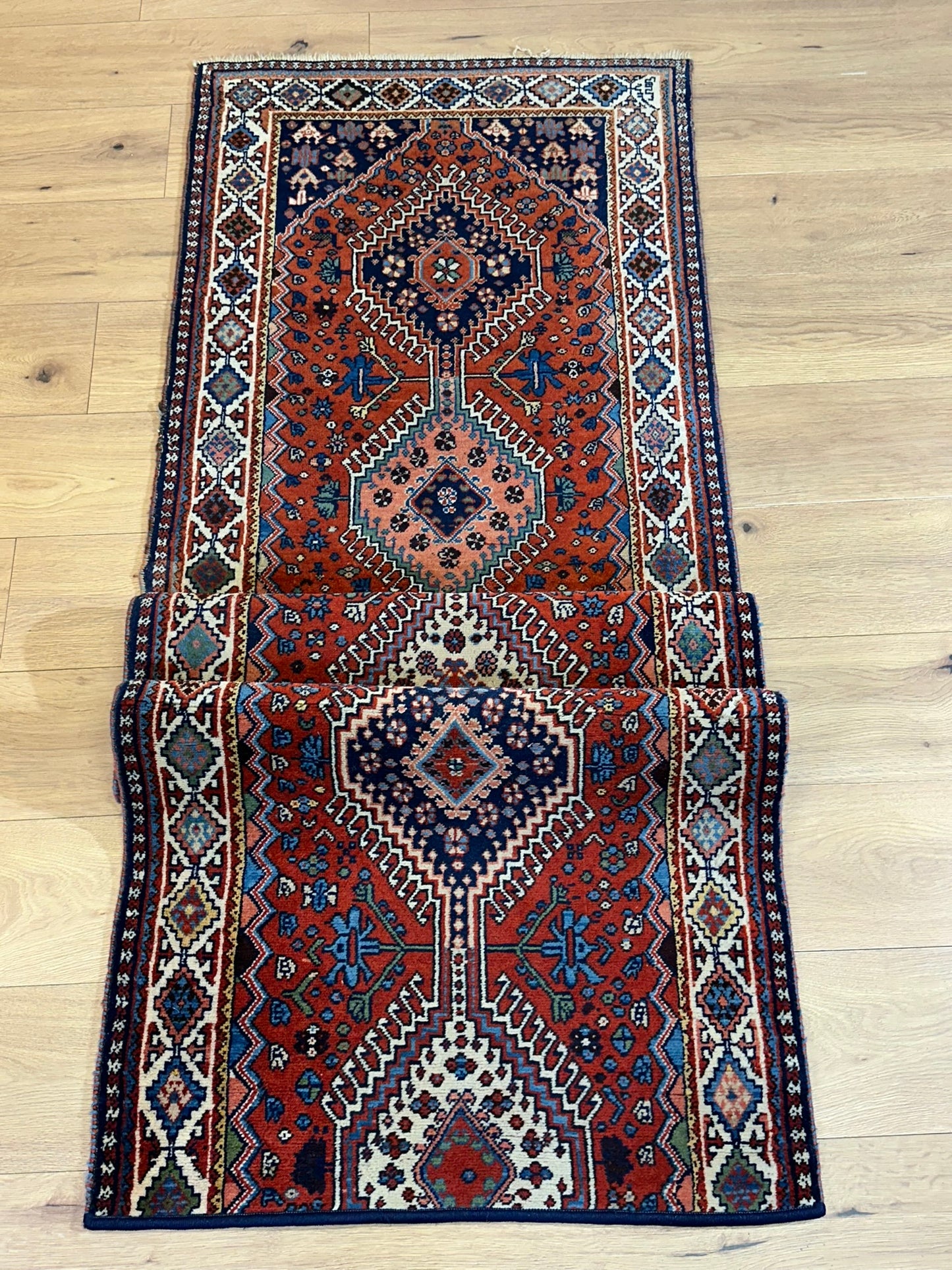 Orientteppich handgeknüpft Gaschgai Läufer 247x76 cm